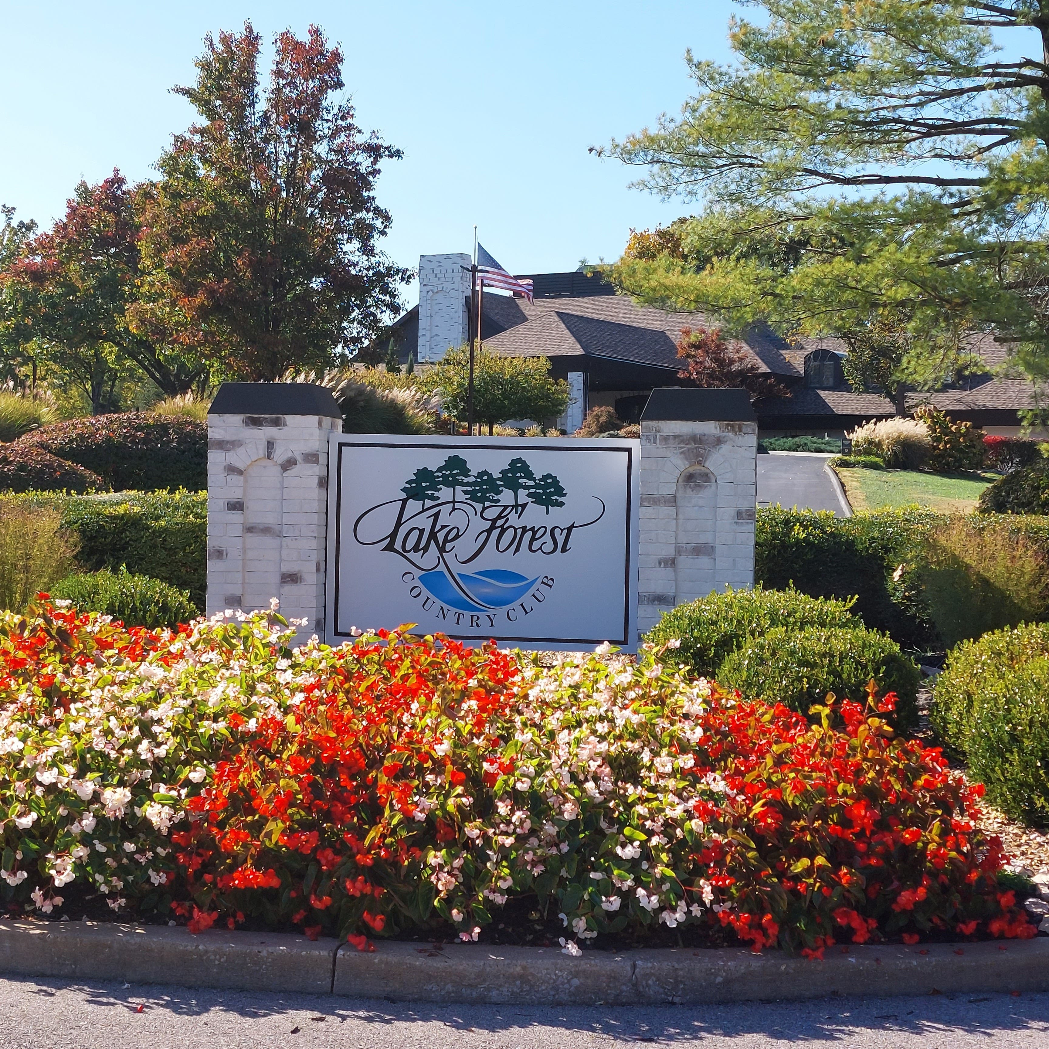 Lake Forest Country Club - Image 4