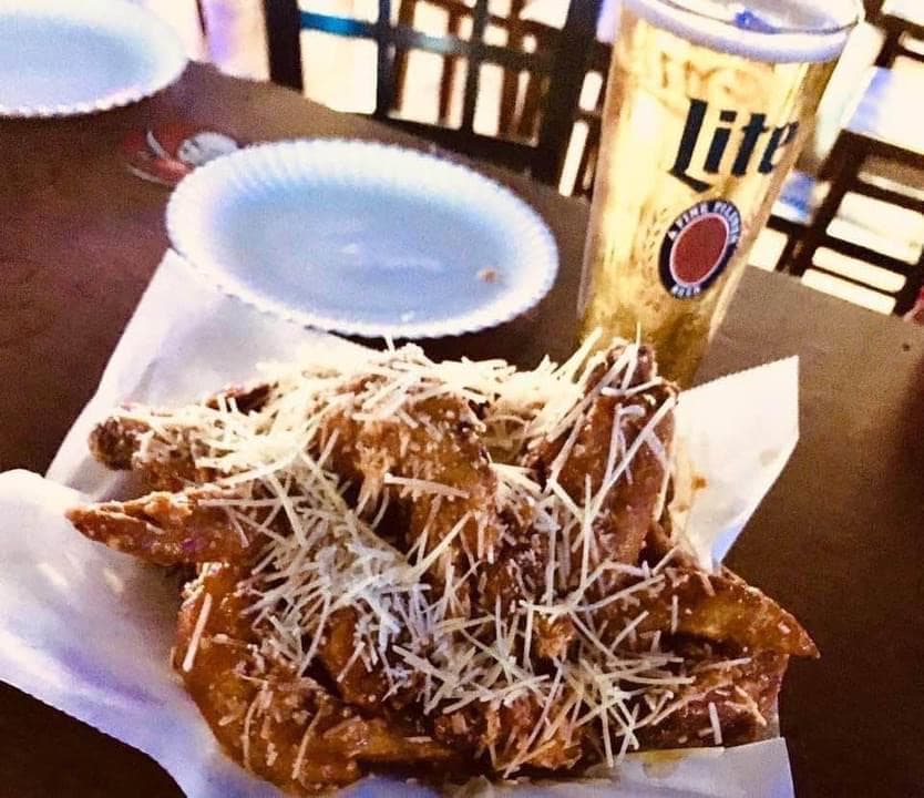 Mackenzies Sports Tavern - Image 3