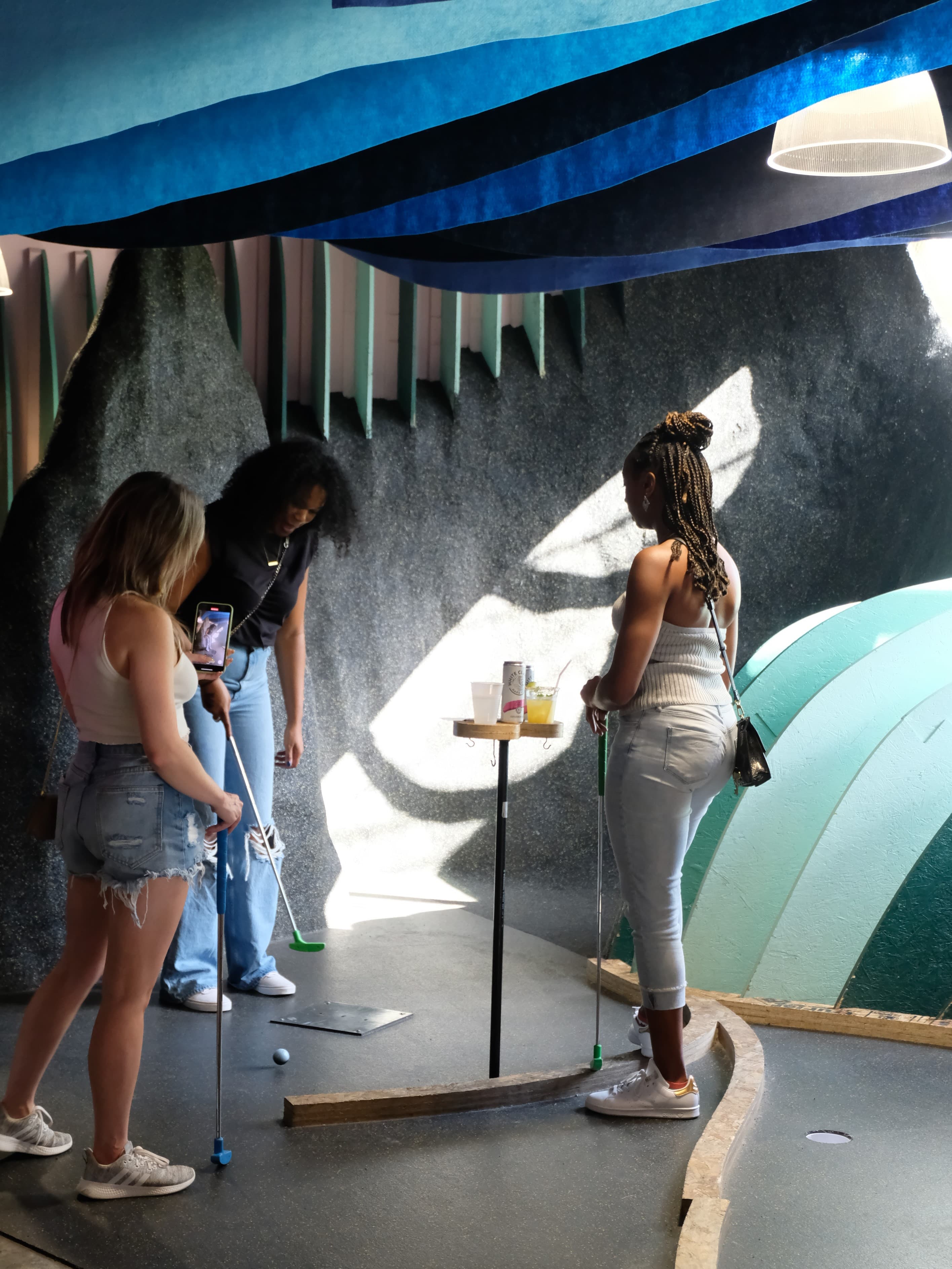 another round - Image 1