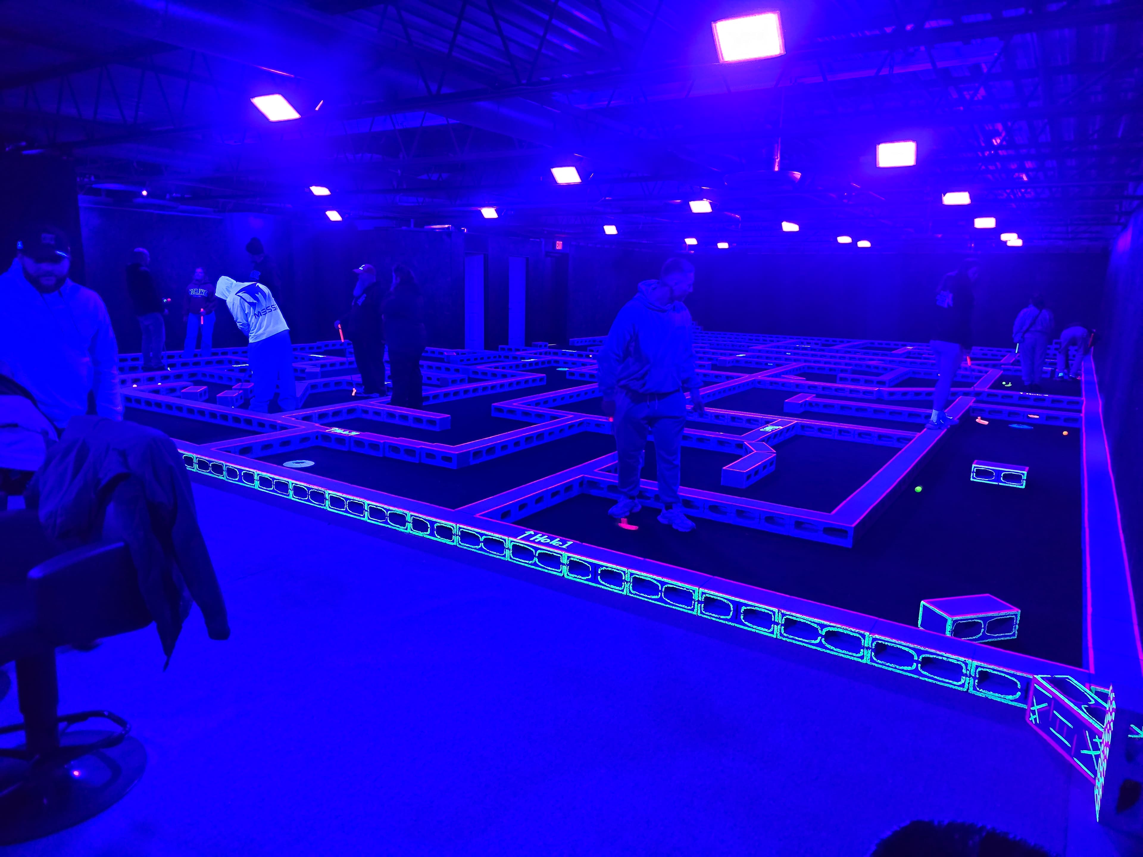 Menace Glow Mini Golf - Image 9