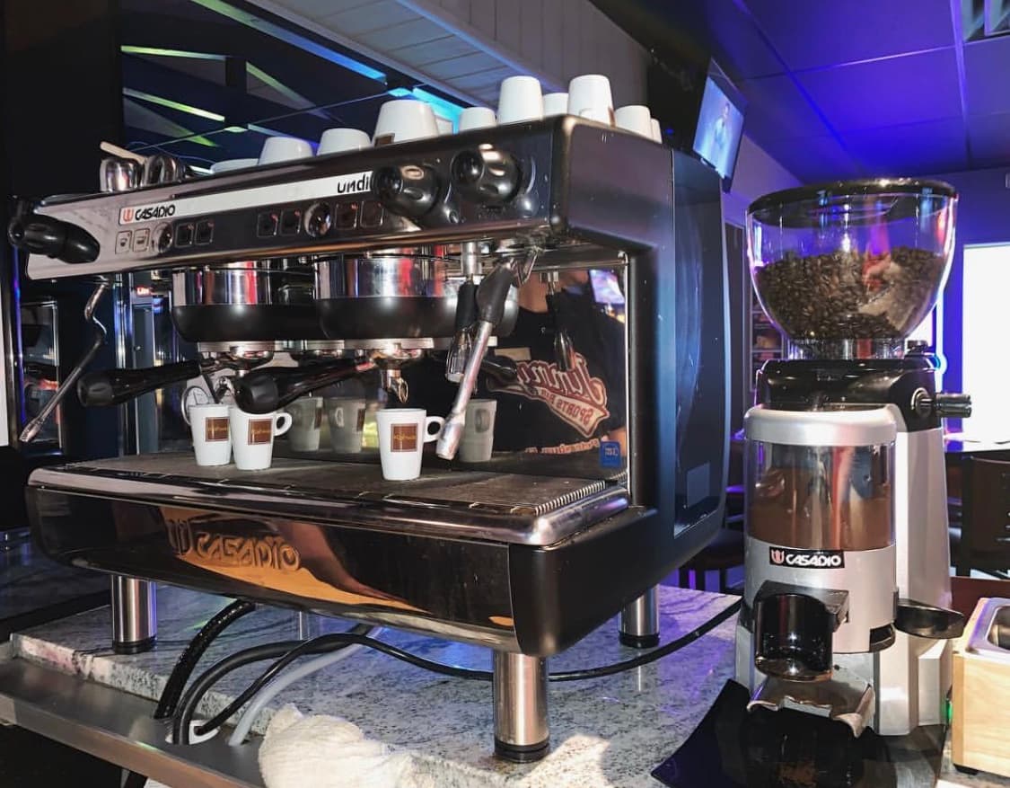 Jimmy's Sports Bar - Image 1