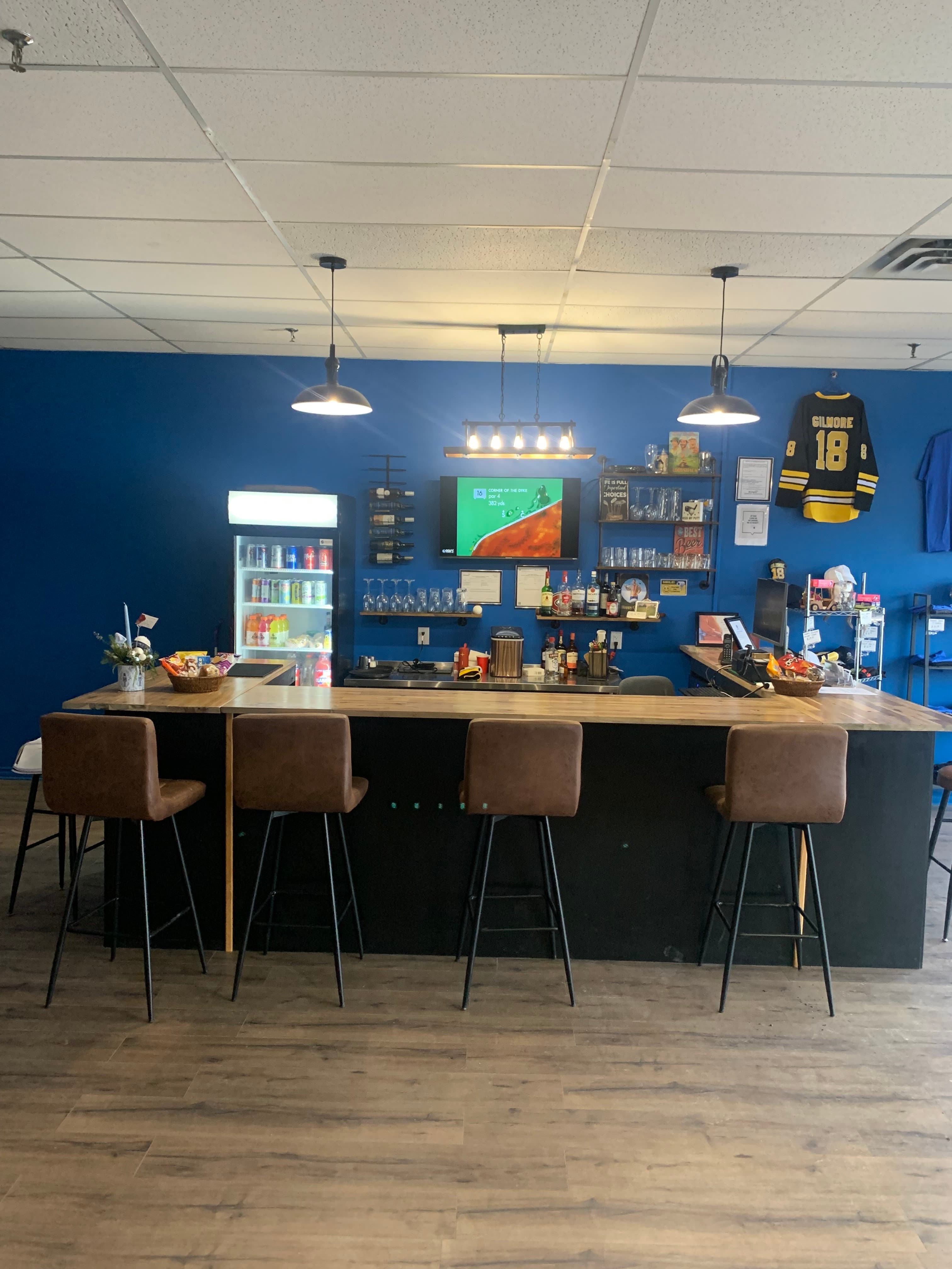 Bunker Shack Indoor Golf + Bar