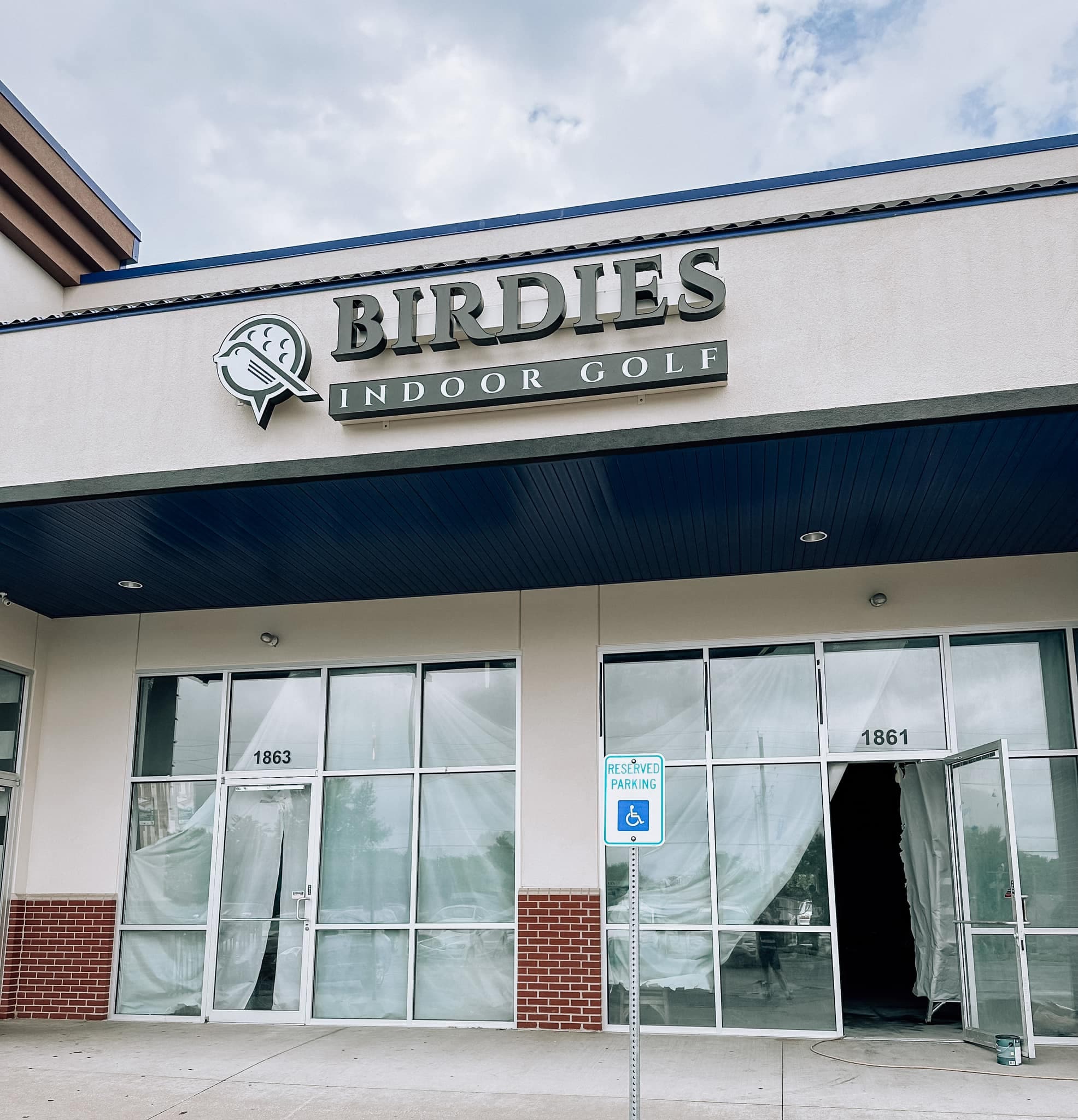 Birdies Indoor Golf - Image 8