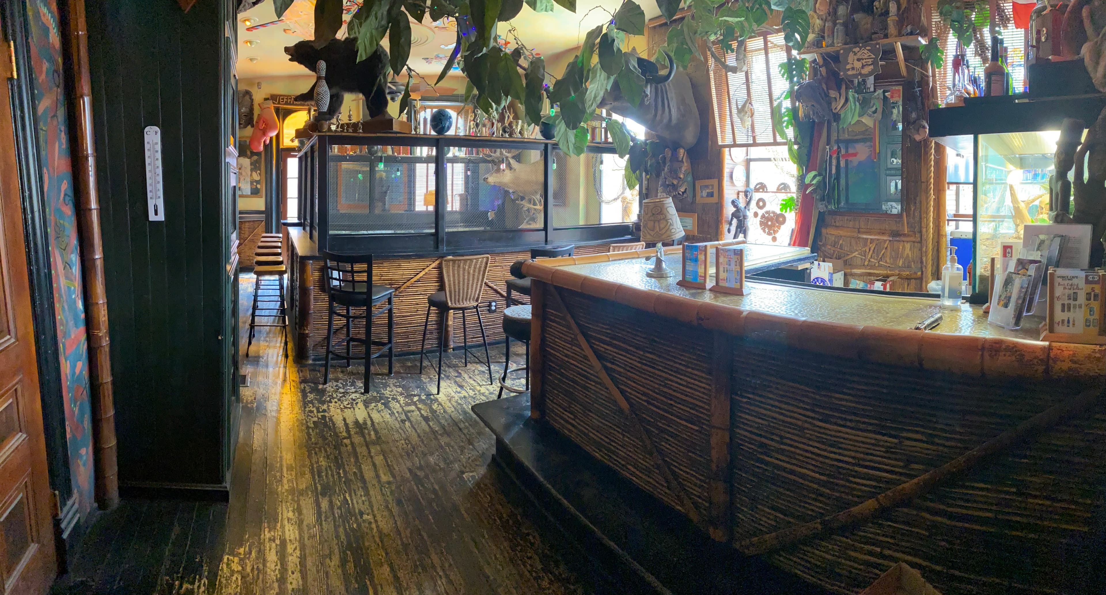 Venice Café - Image 1