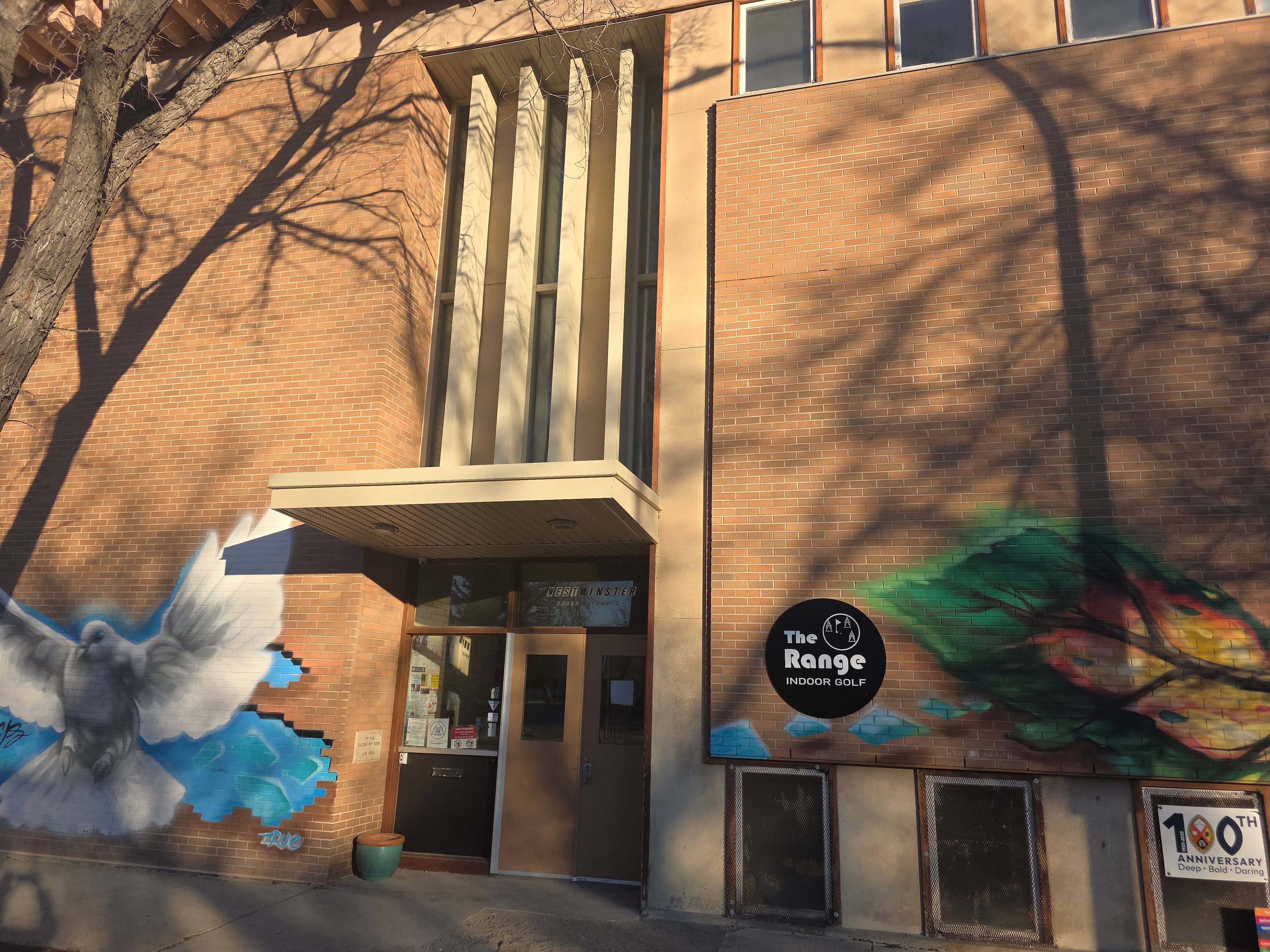 The Range Indoor Golf - Image 1