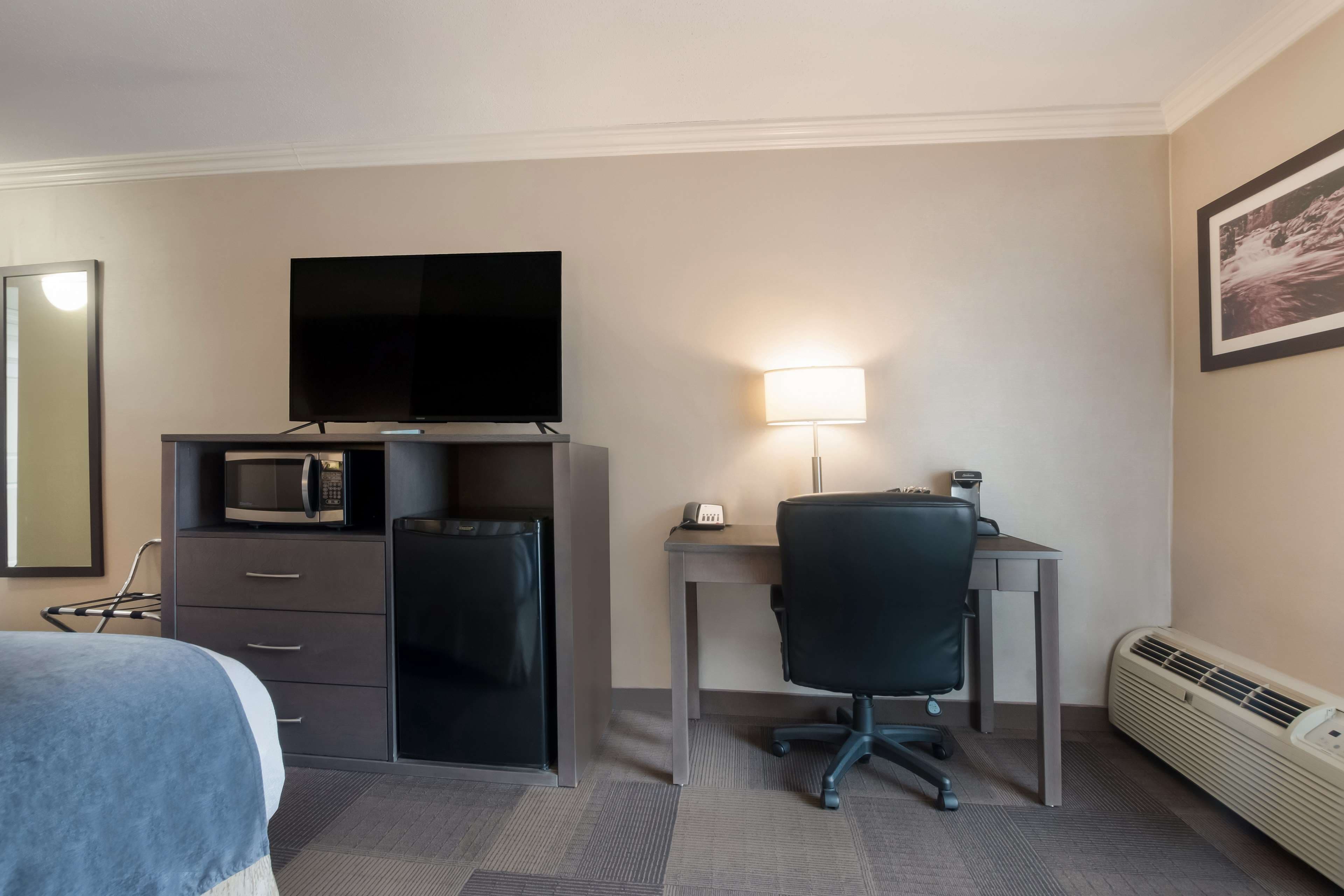 Best Western St Catharines Hotel & Conference Centre - Image 9