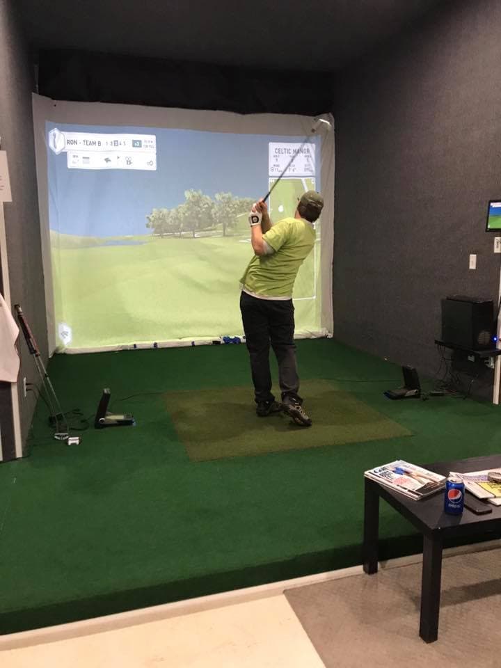 Tee Time Indoor Golf - Image 1