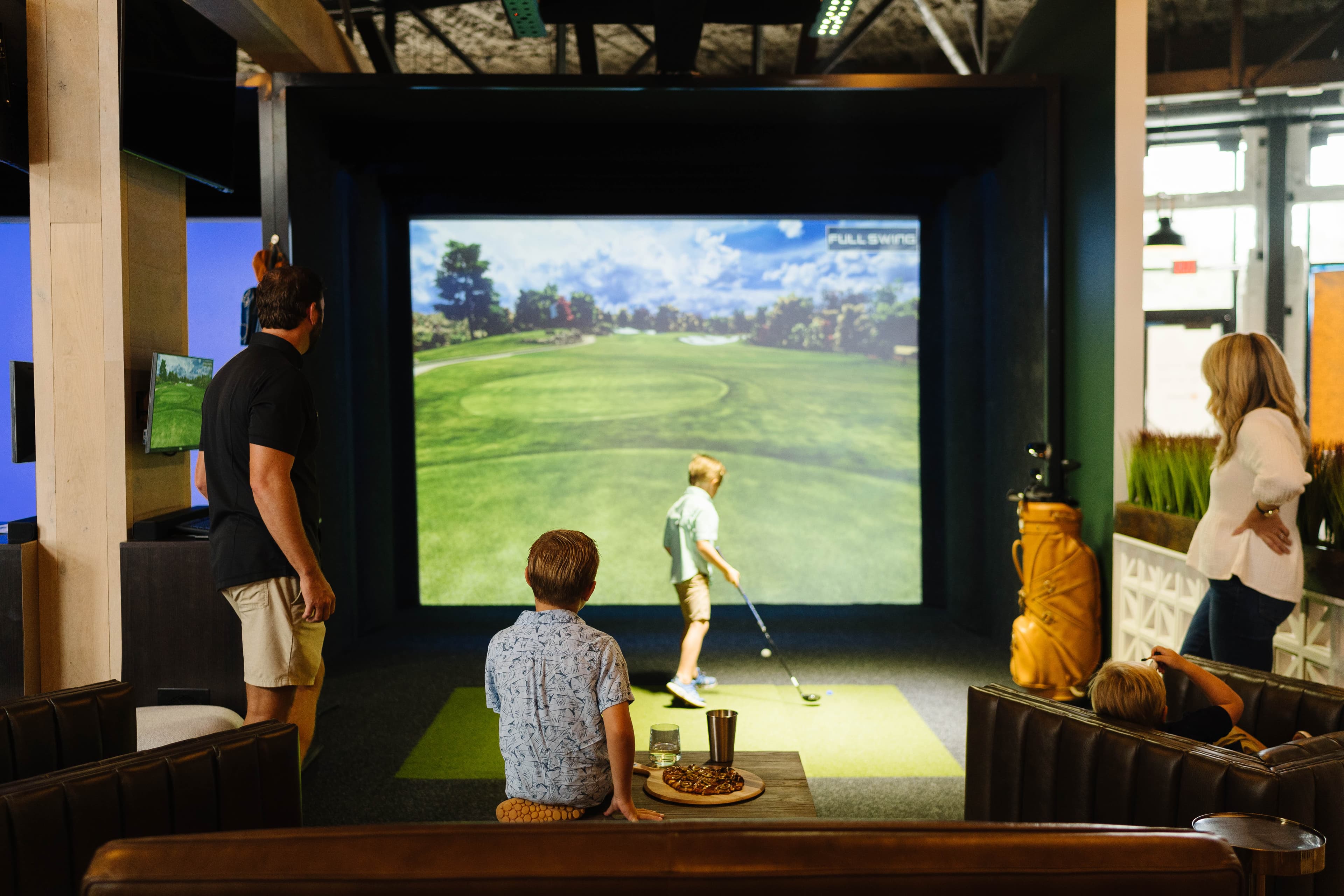 Fore Score Gate Parkway - Image 4