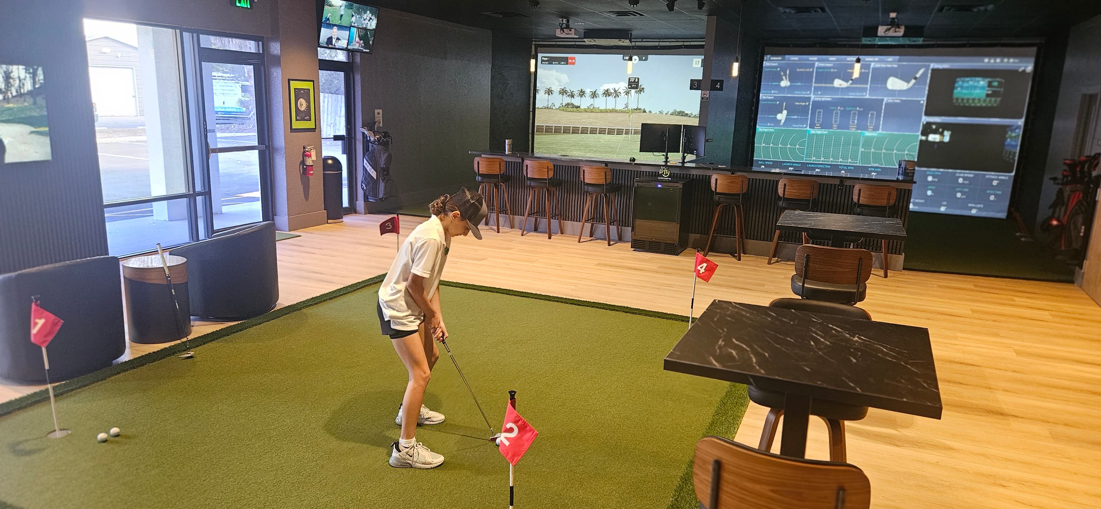 Lofty's Indoor Golf