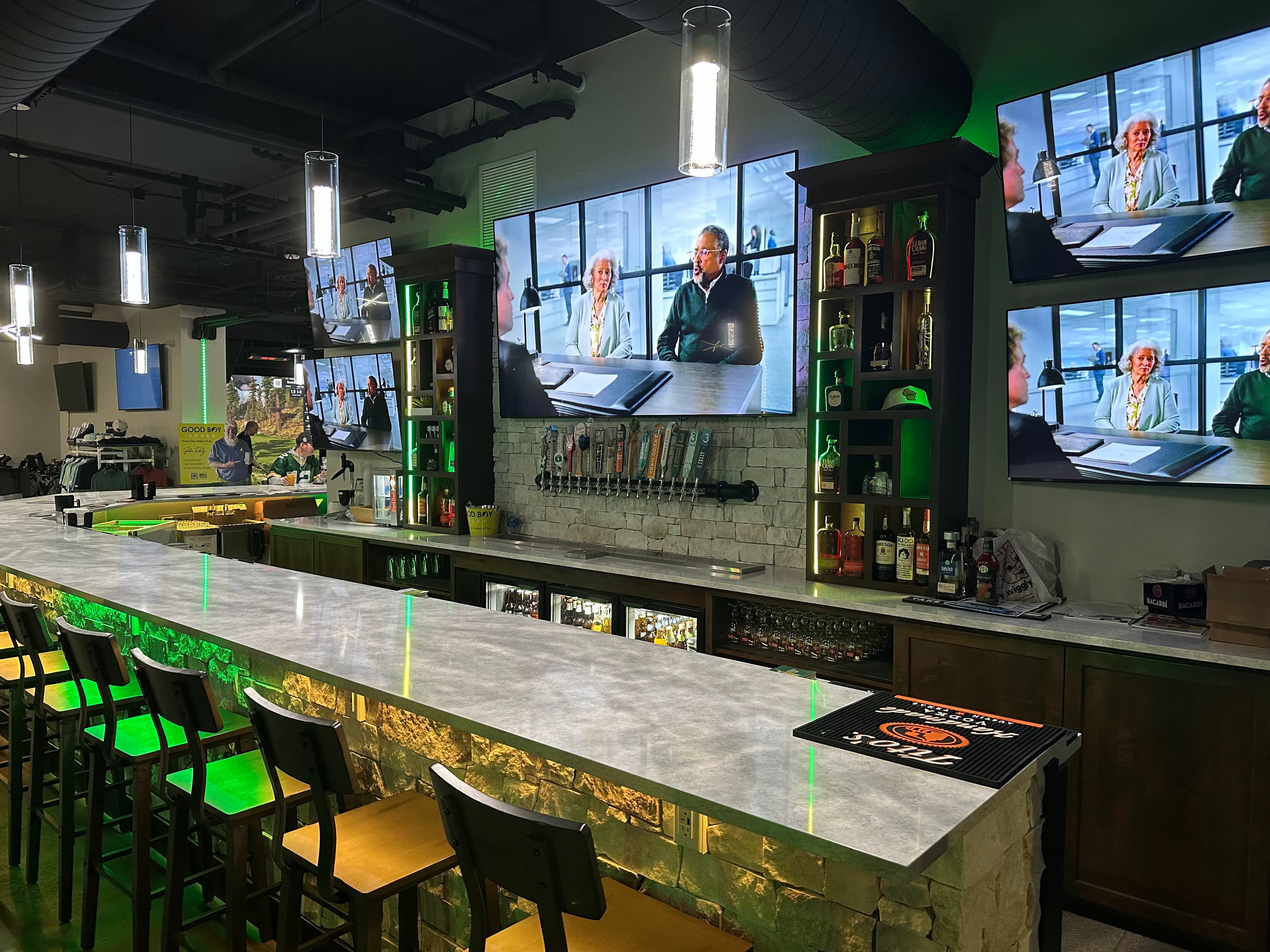 Golf 365 North Town - Image 7