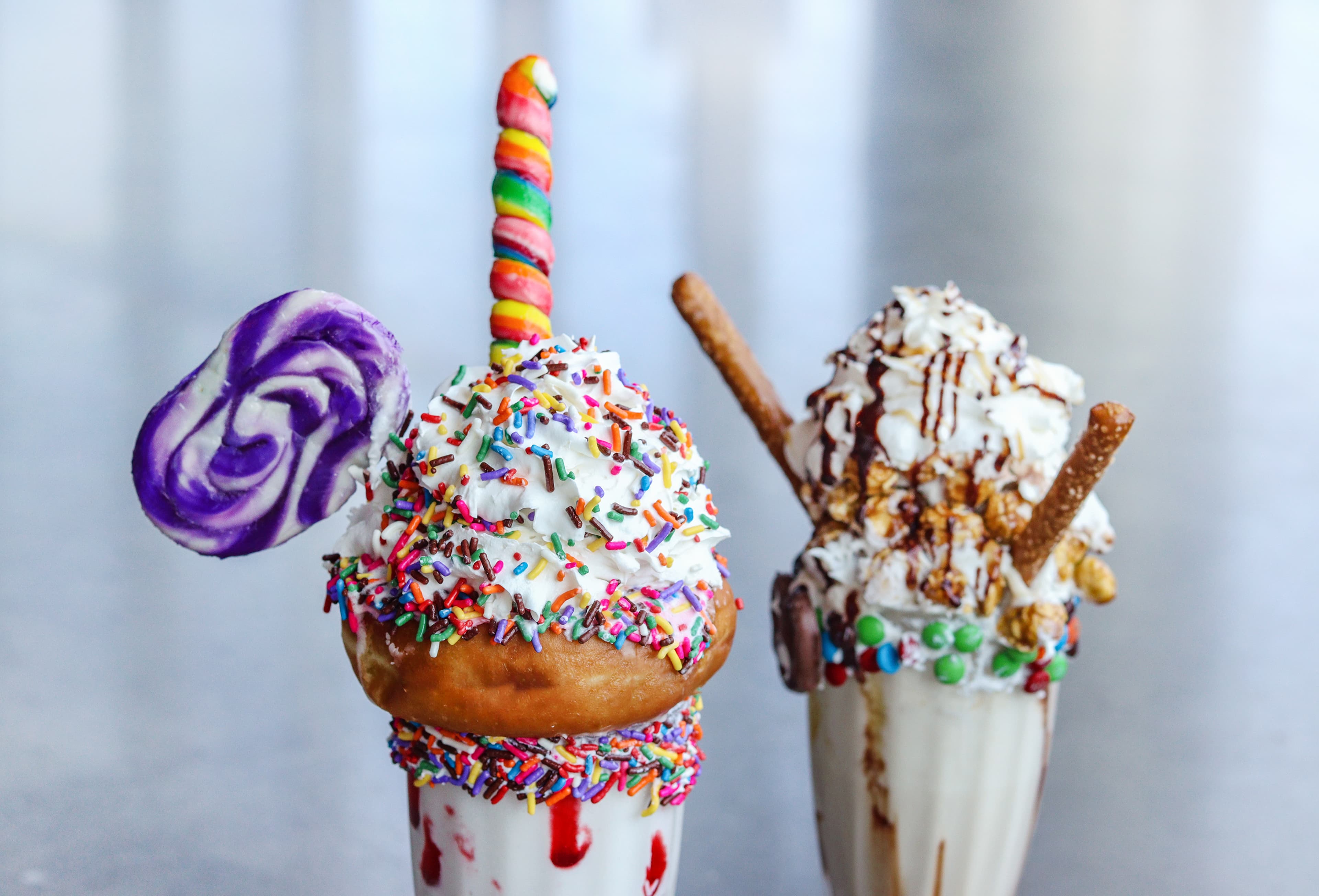 TopGolf Swing Suite, Bar & Kitchen - Image 9