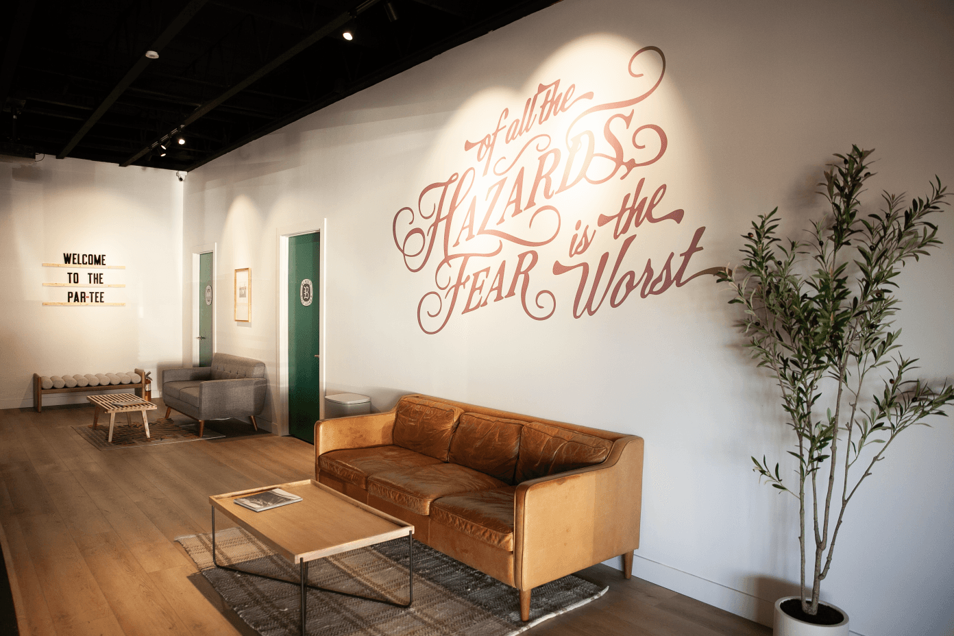 Blades Golf Lounge - Image 2