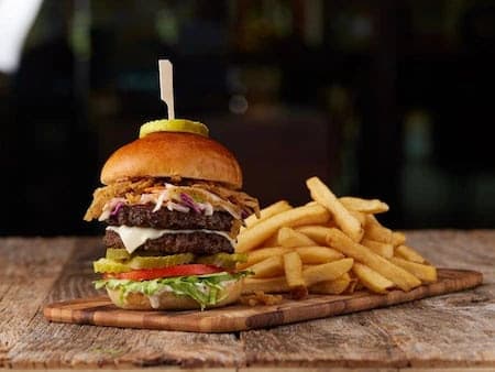 Kelseys Original Roadhouse - Image 6