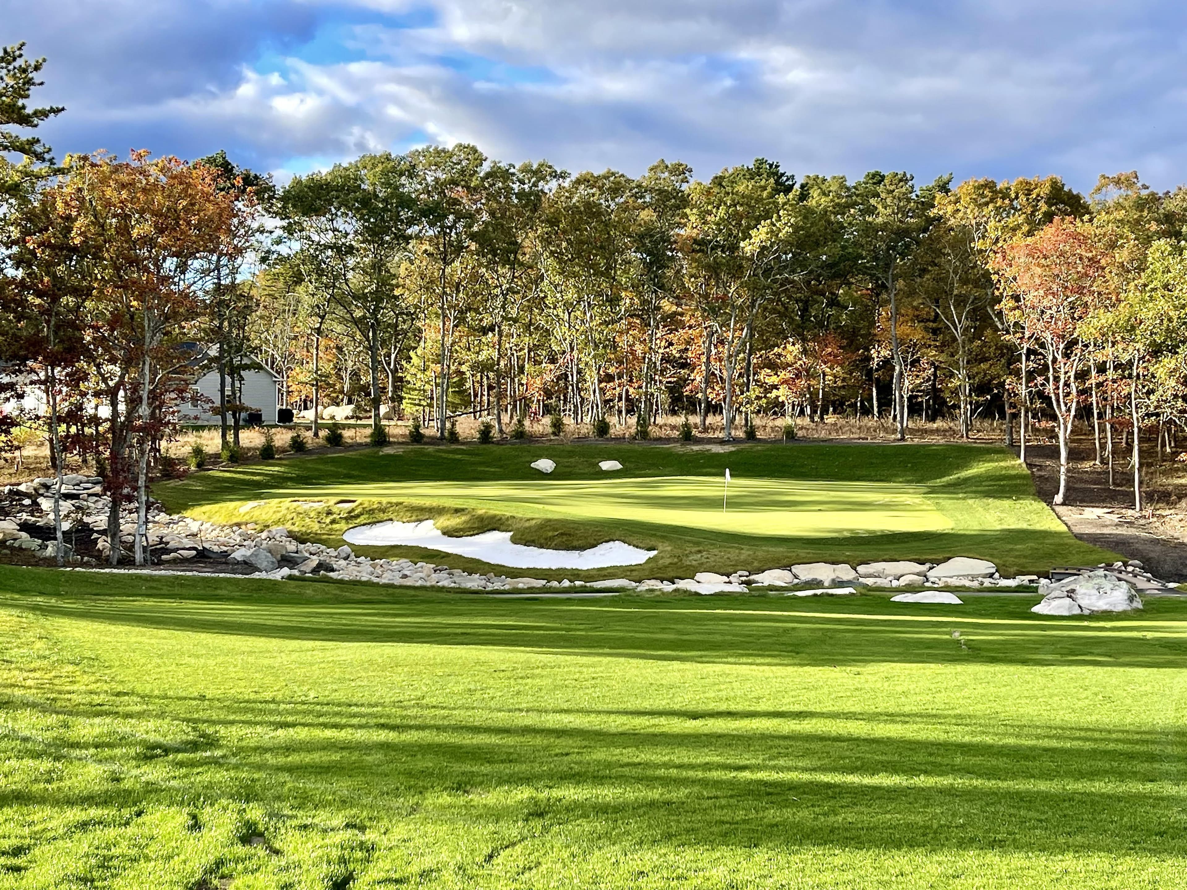 South Shore Village Golf Club - Image 2