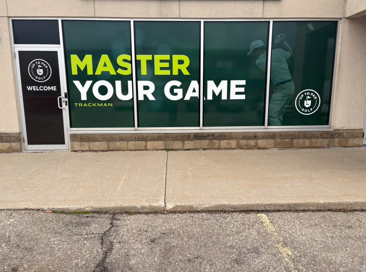 Up To Par Indoor Golf - Image 3