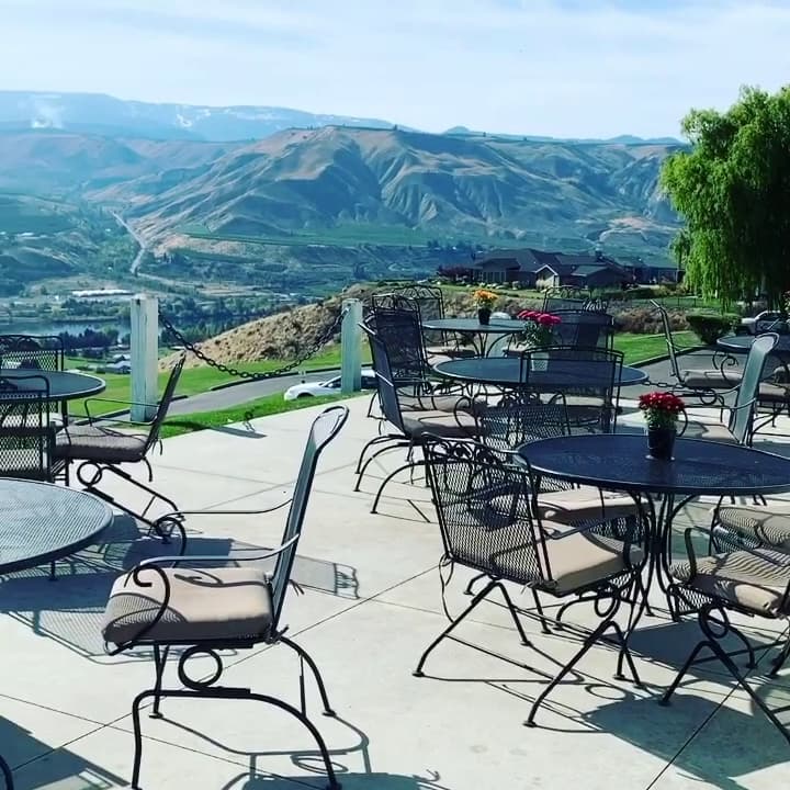 Highlander Grill - Image 10