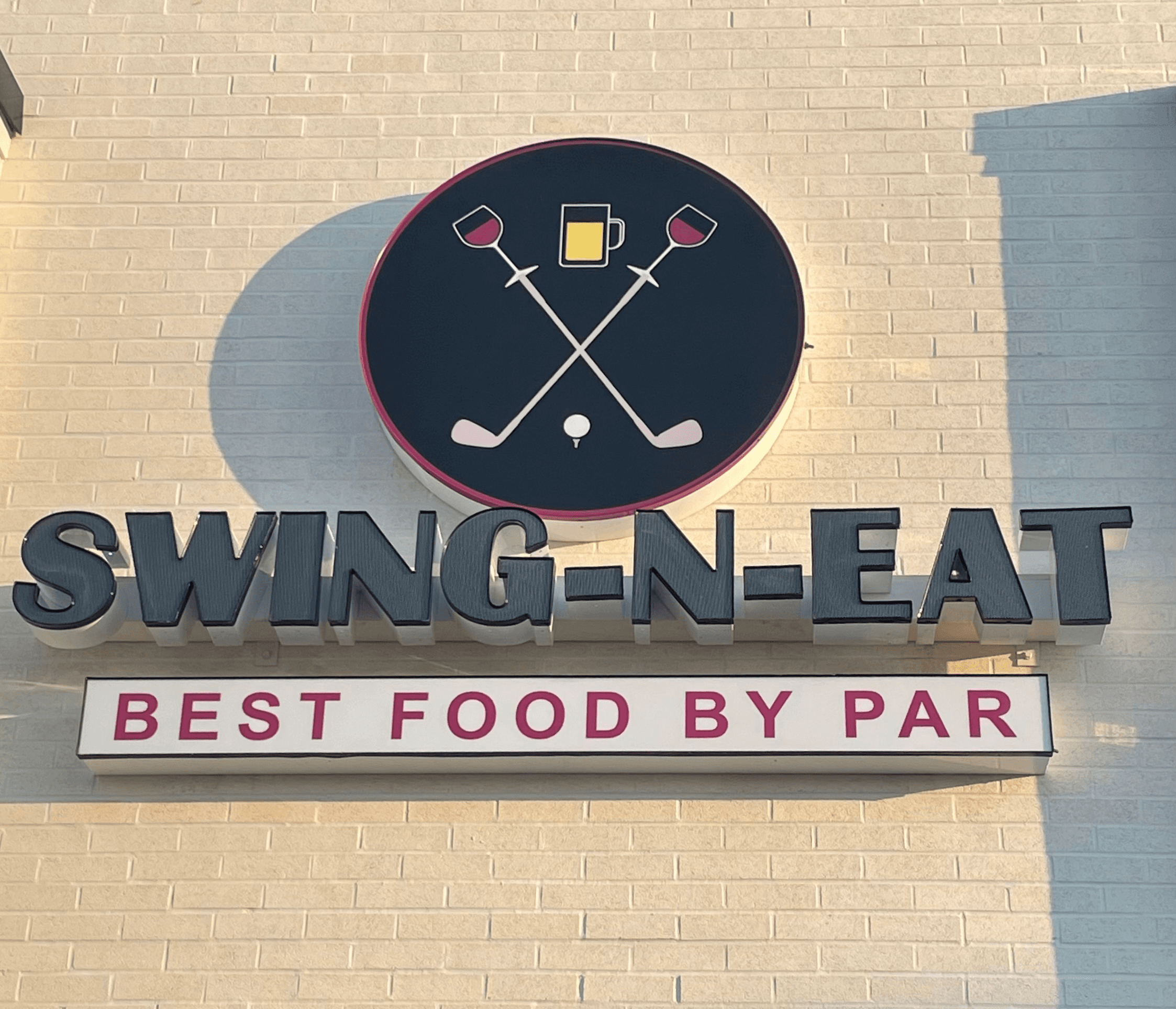 SwingNEat, Trackman, indoor golf course, Willoughby golf course, mentor golf course, golf simulator, indoor golf simulator - Image 5