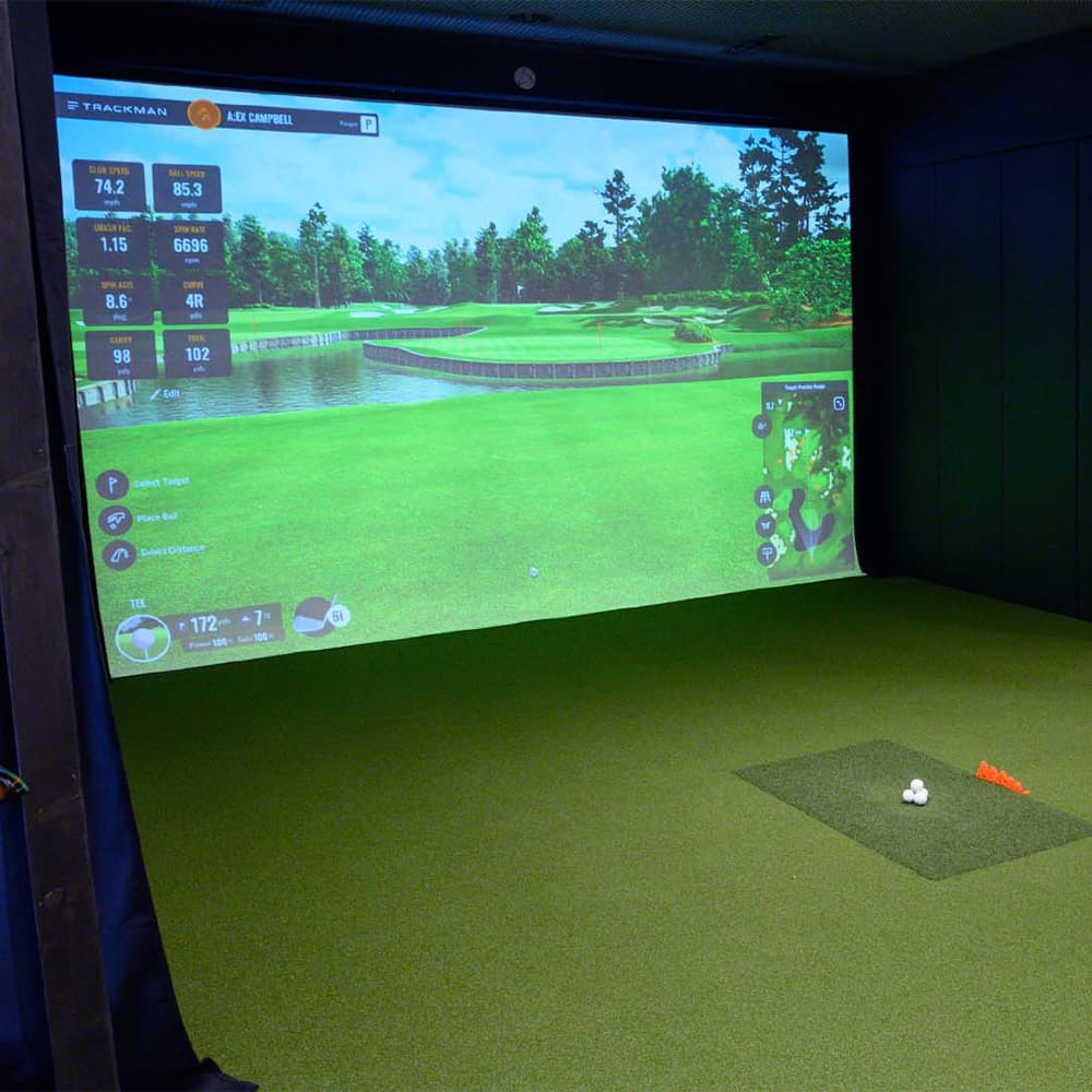 Modern Golf Downtown Toronto - Image 1