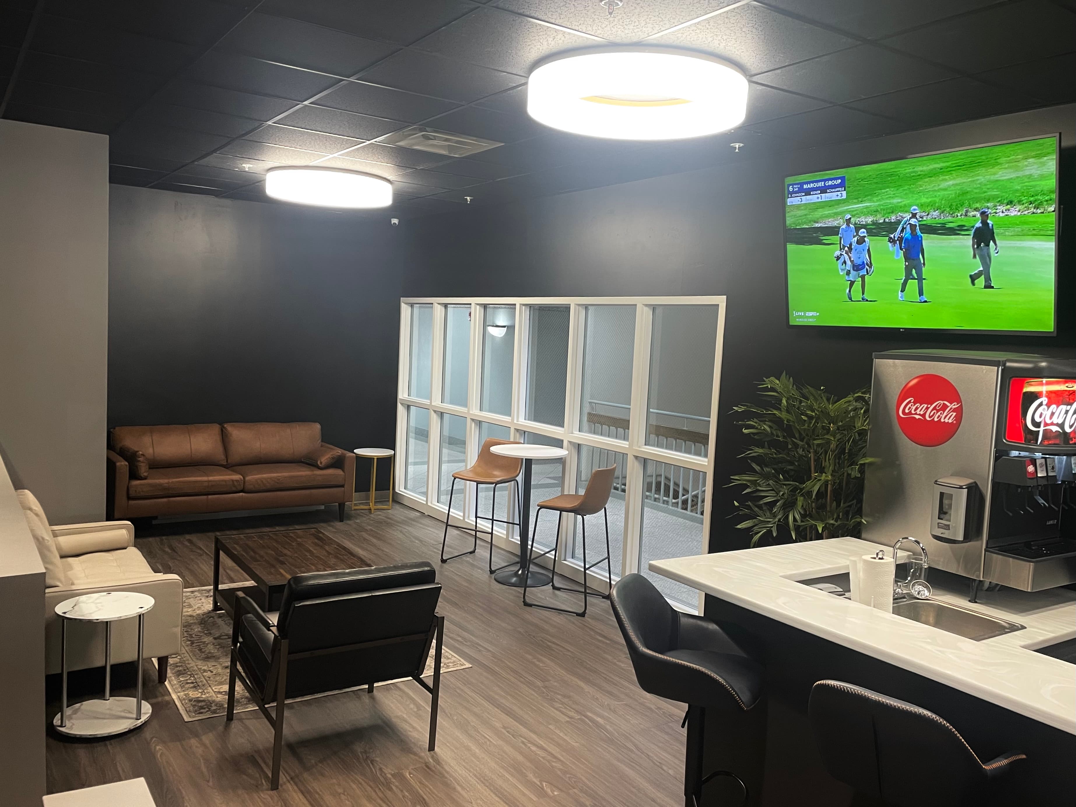 Birdie’s Golf Lounge - Image 3