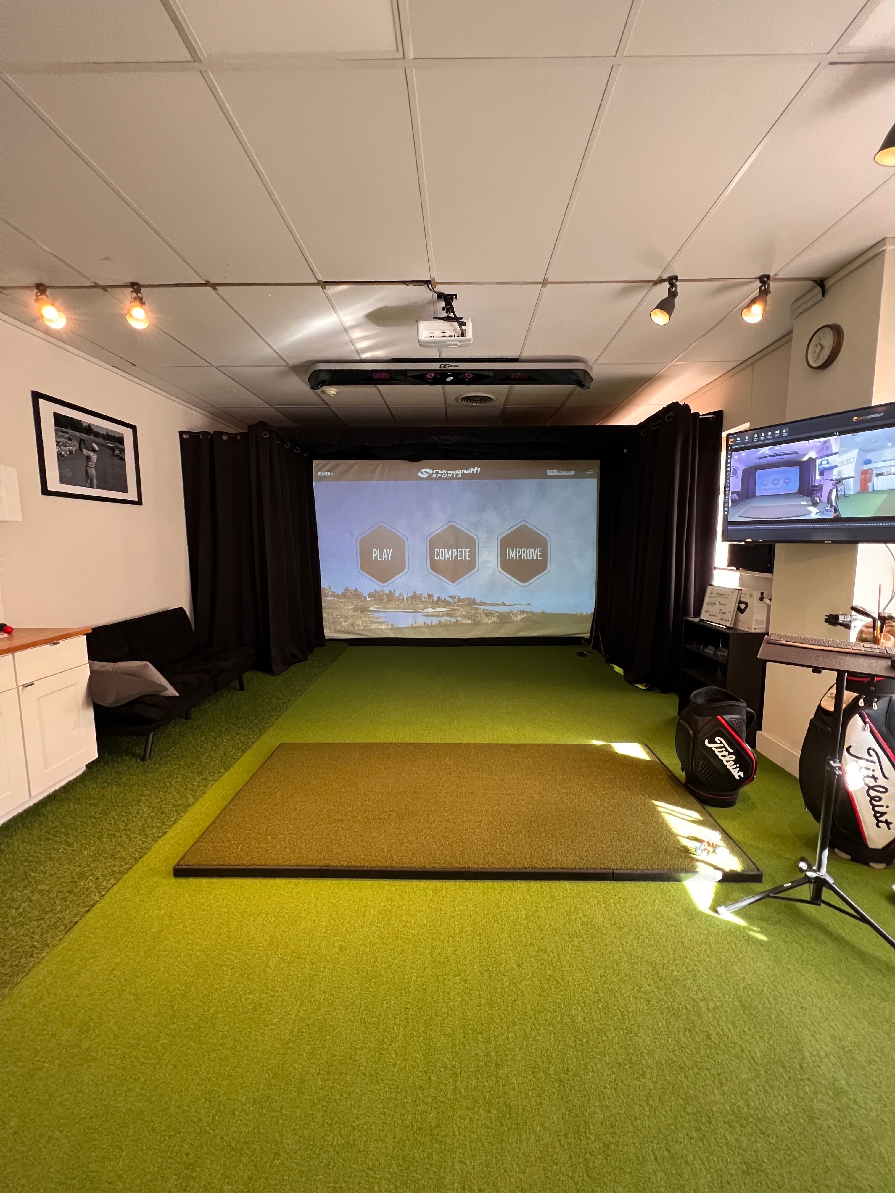 Xfit Golf Lab - Image 1