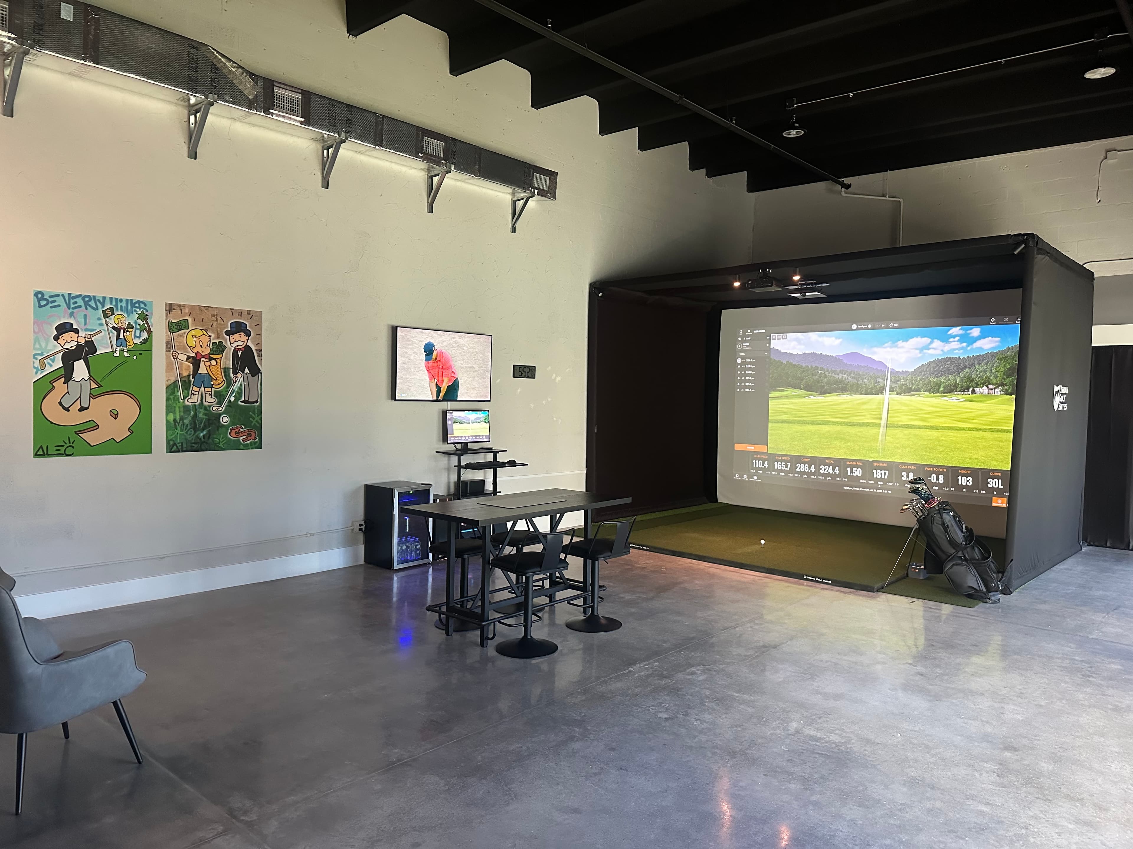 Urban Golf Suites - Image 1