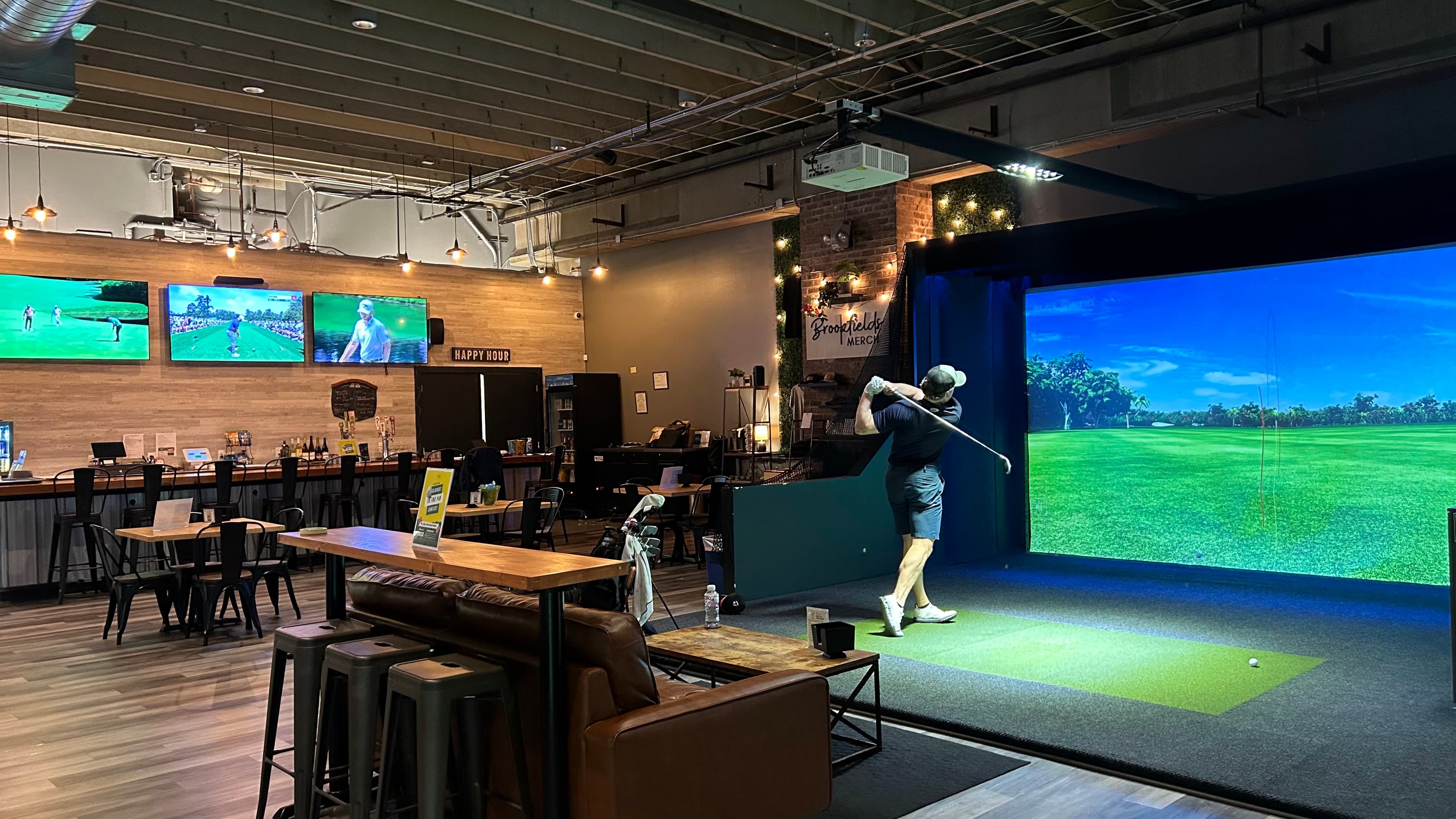 Brookfields Indoor Golf & Lounge - Image 4