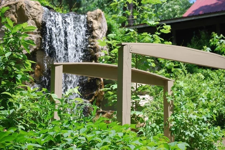 Oaks Miniature Golf LLC - Image 1