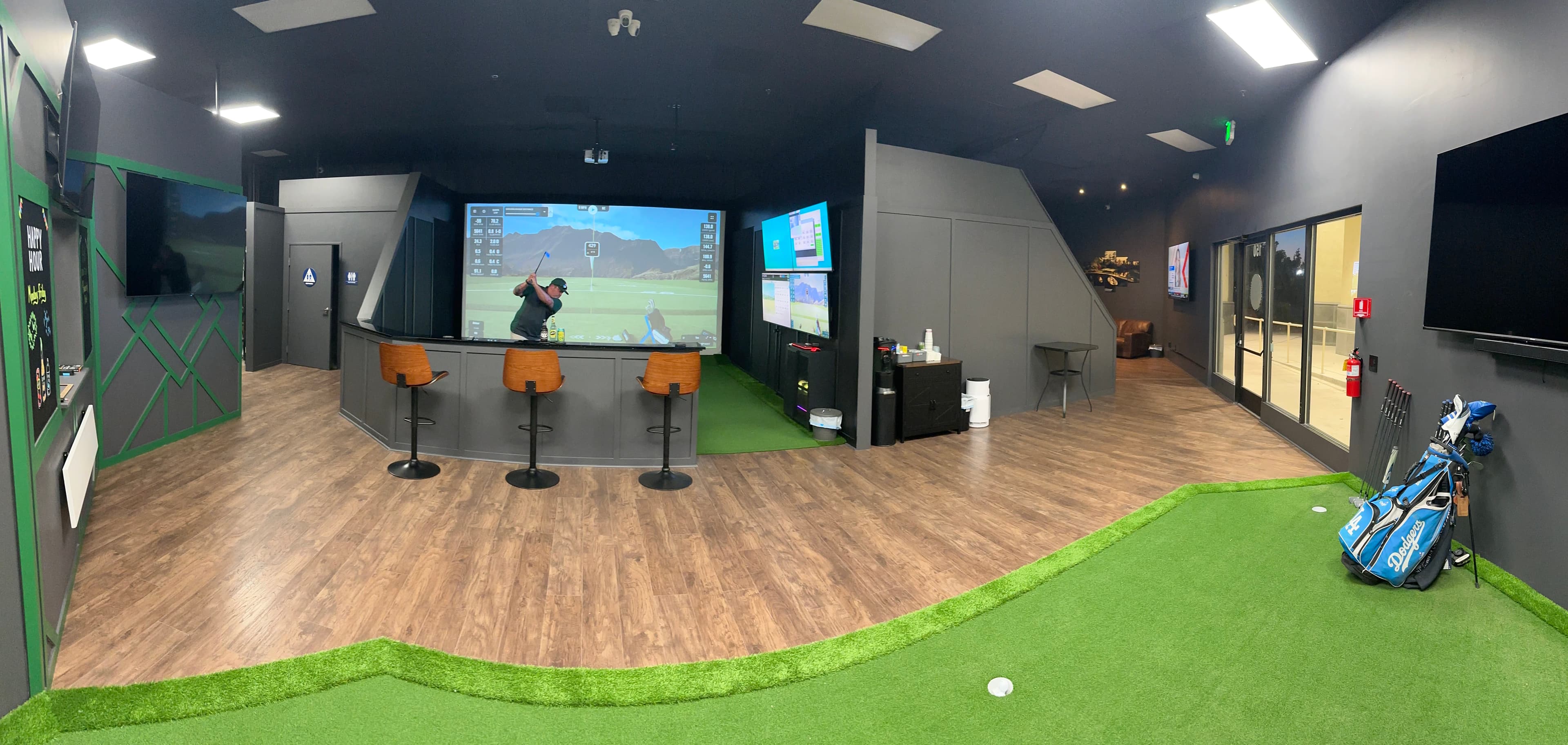 Elk Grove Golf Studio - Image 10