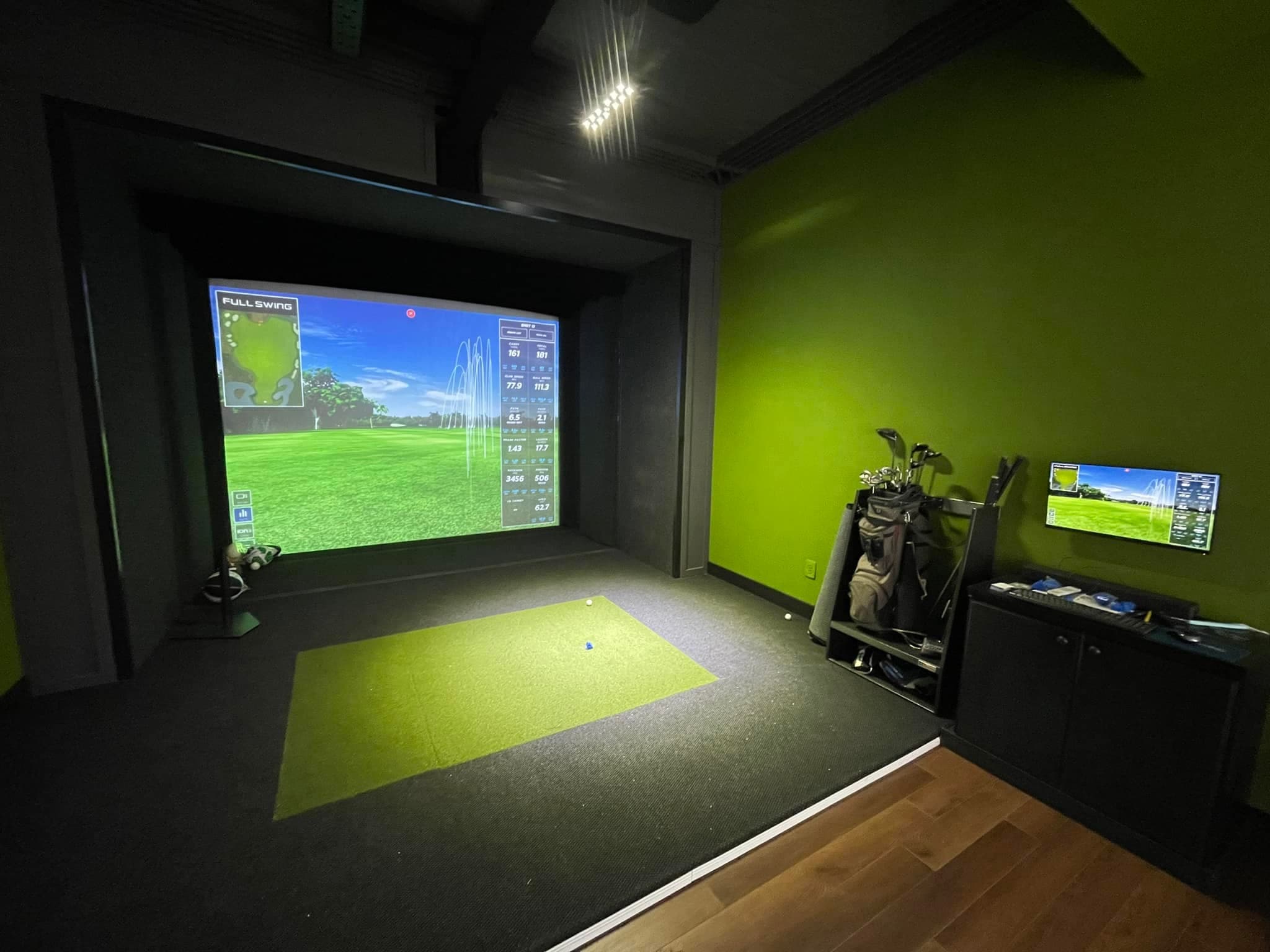 Indoor Golf