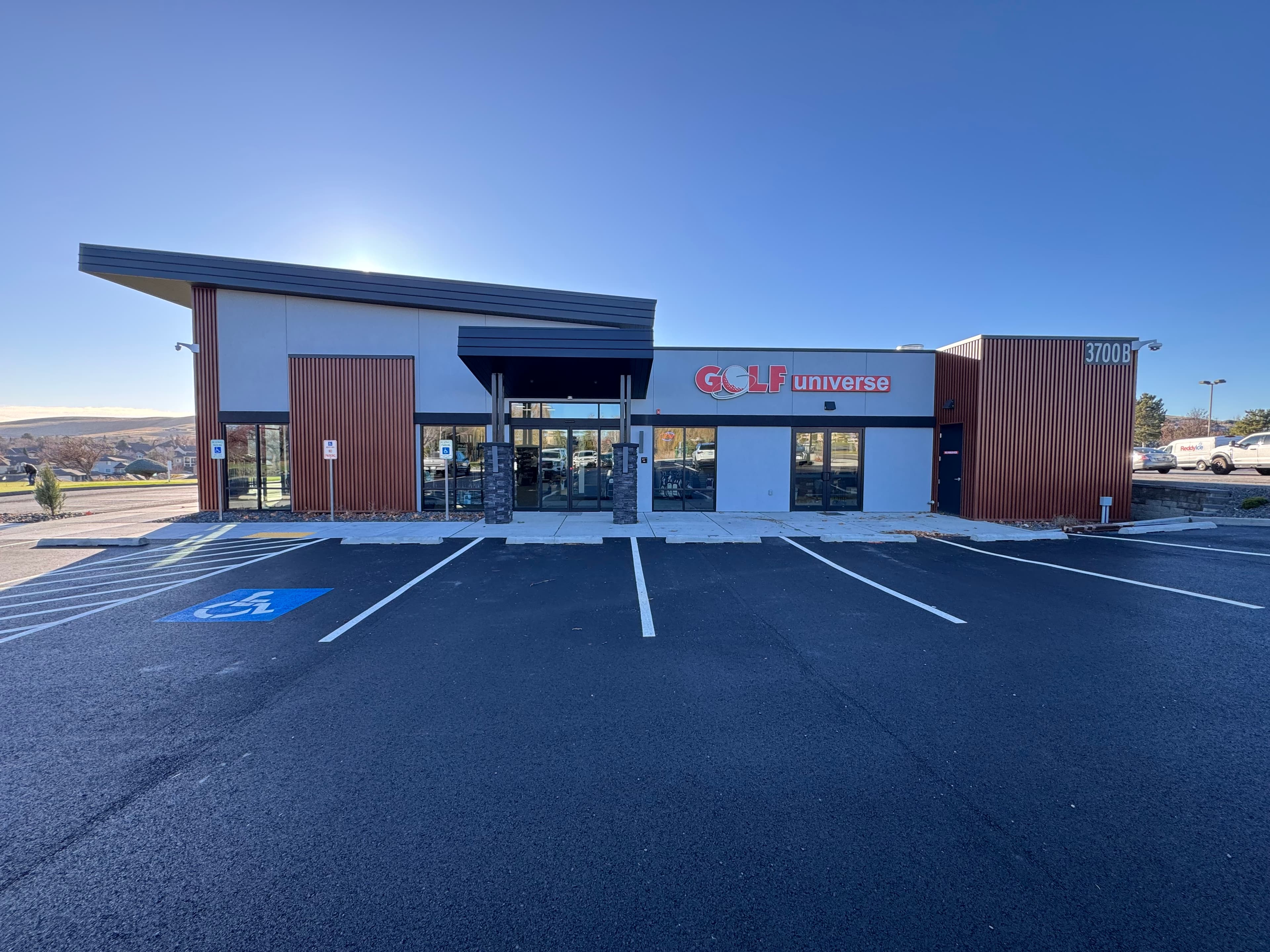 Golf Universe at Canyon Lakes - Image 8