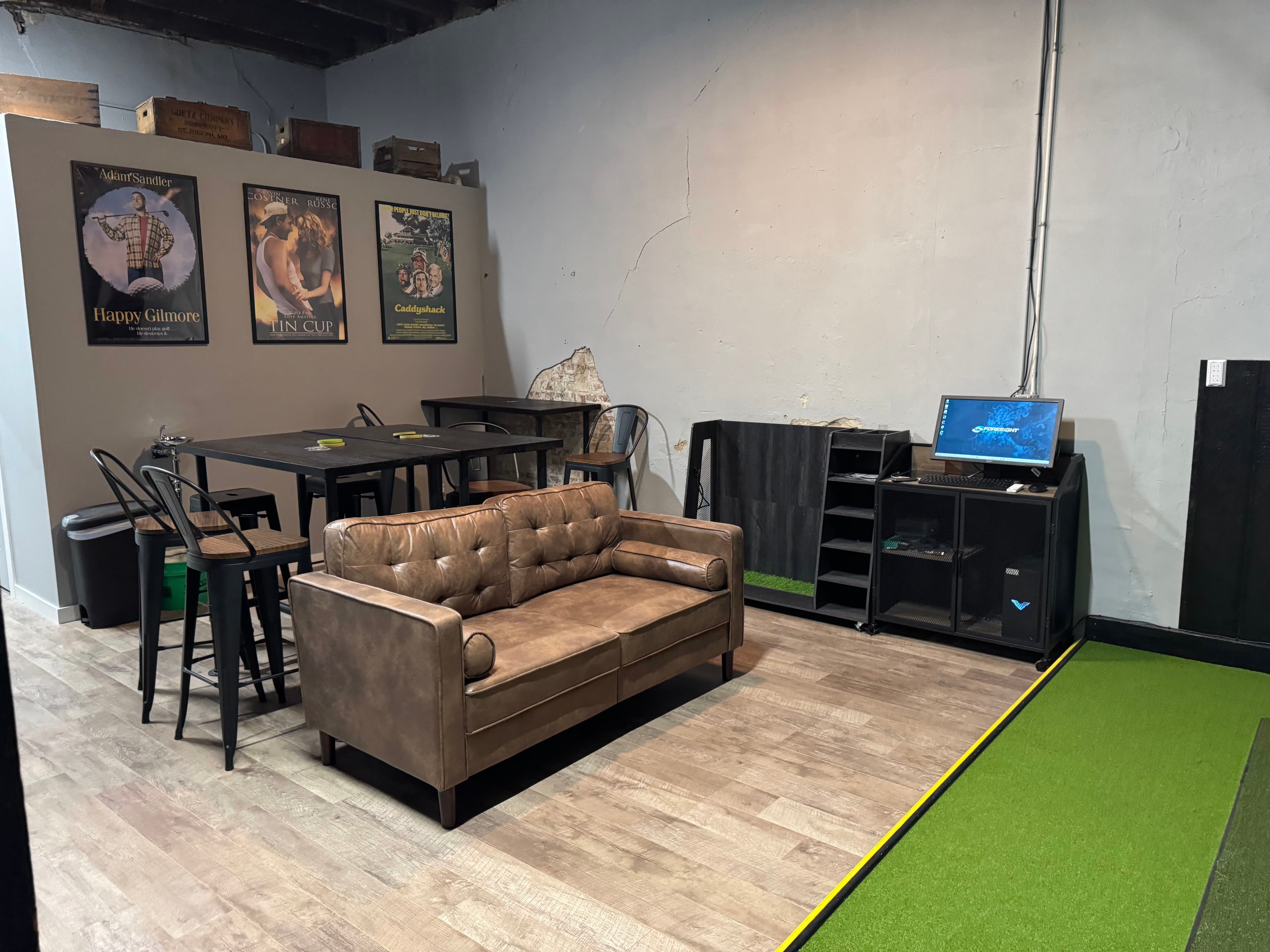 Tee'd Up Indoor Golf - Image 5