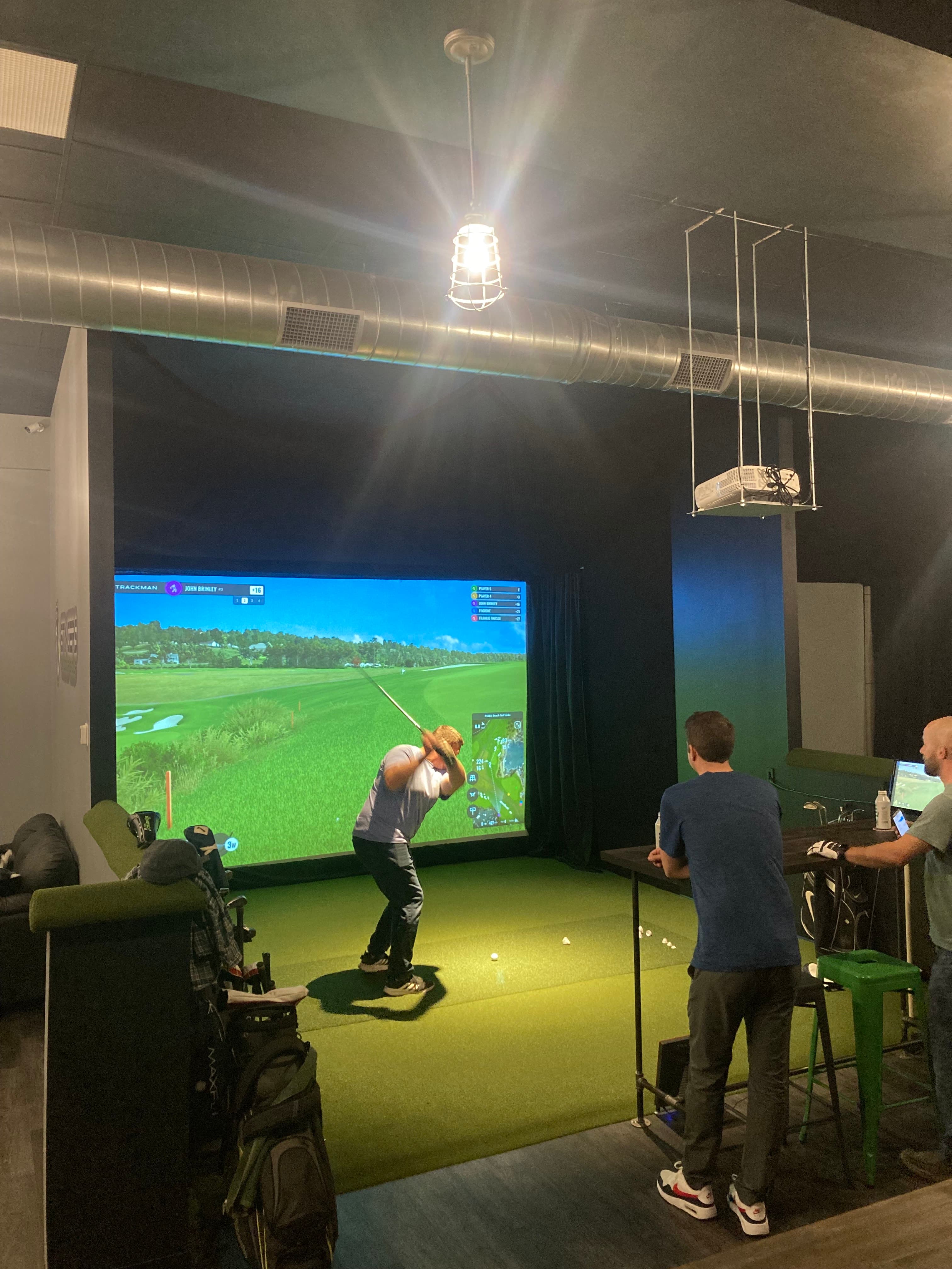 Stingers Indoor Golf - Image 9