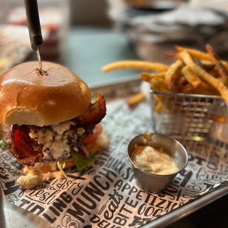 The Dock Sports Bar & Grill - Image 6