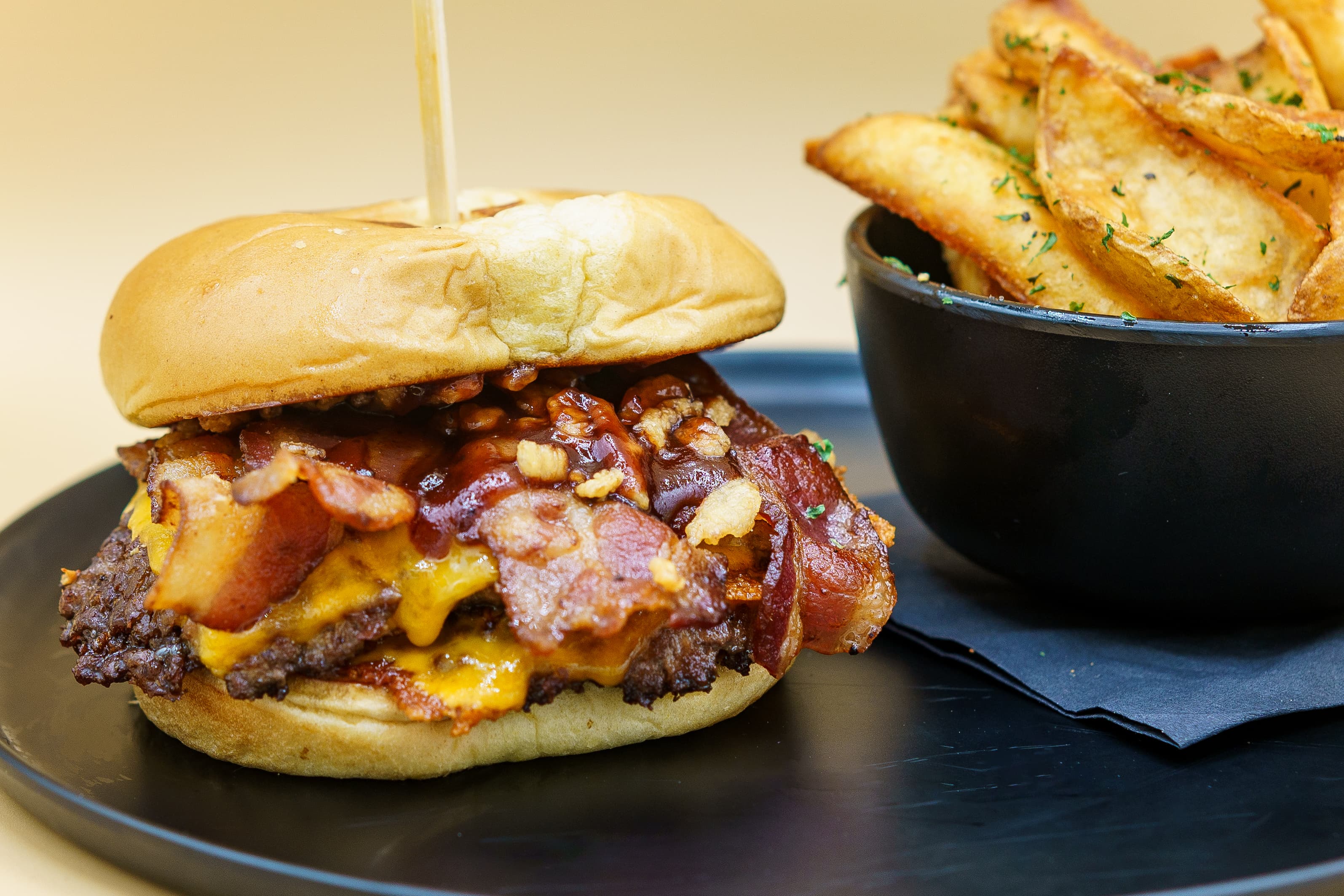 Swing Lounge Downtown - Image 6