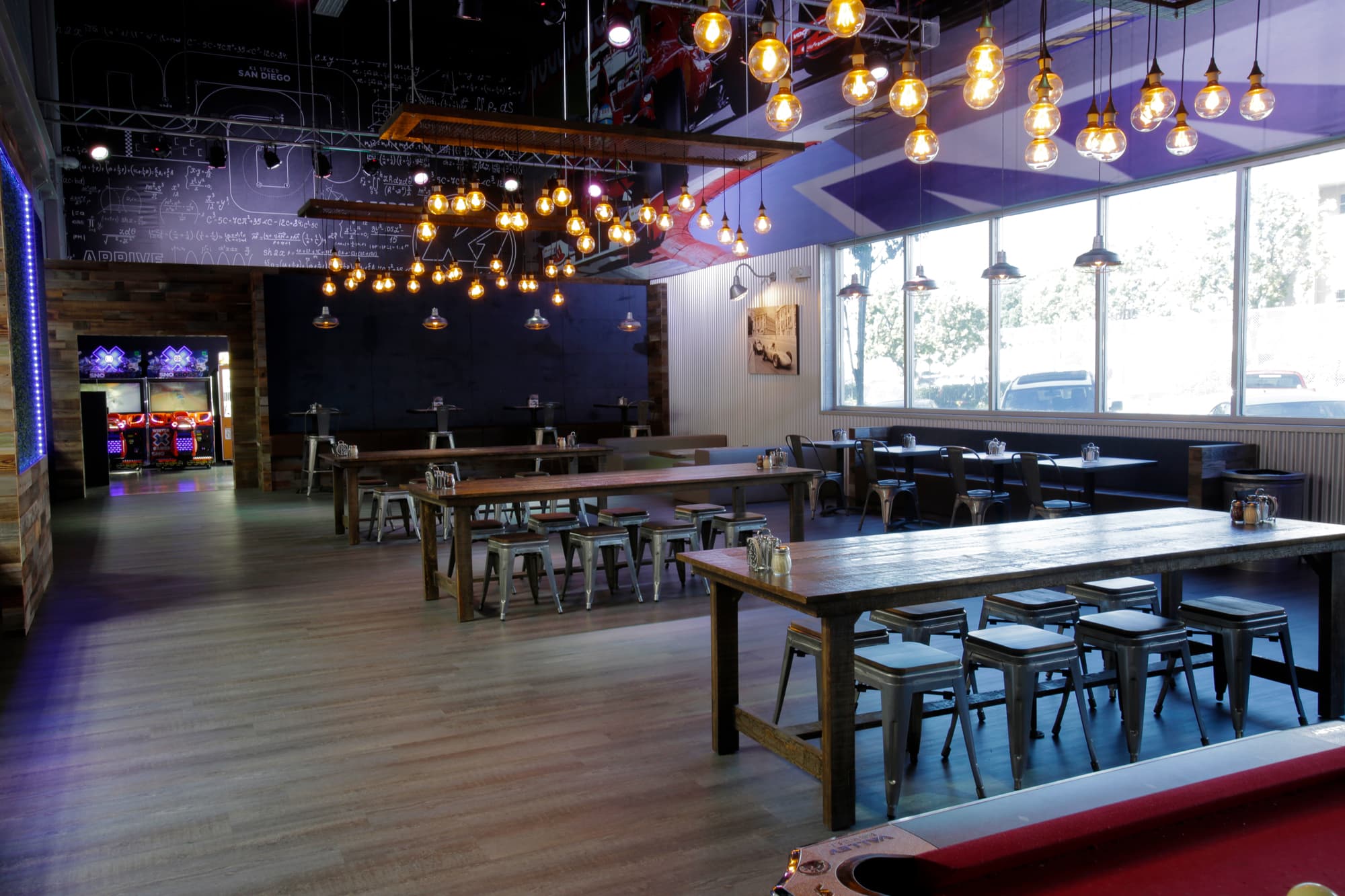 K1 Paddock Lounge - Sports Bar & Restaurant - San Diego, CA - Image 3