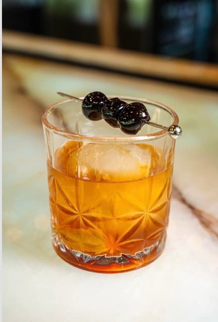 T Squared Tees & Taps - Image 10