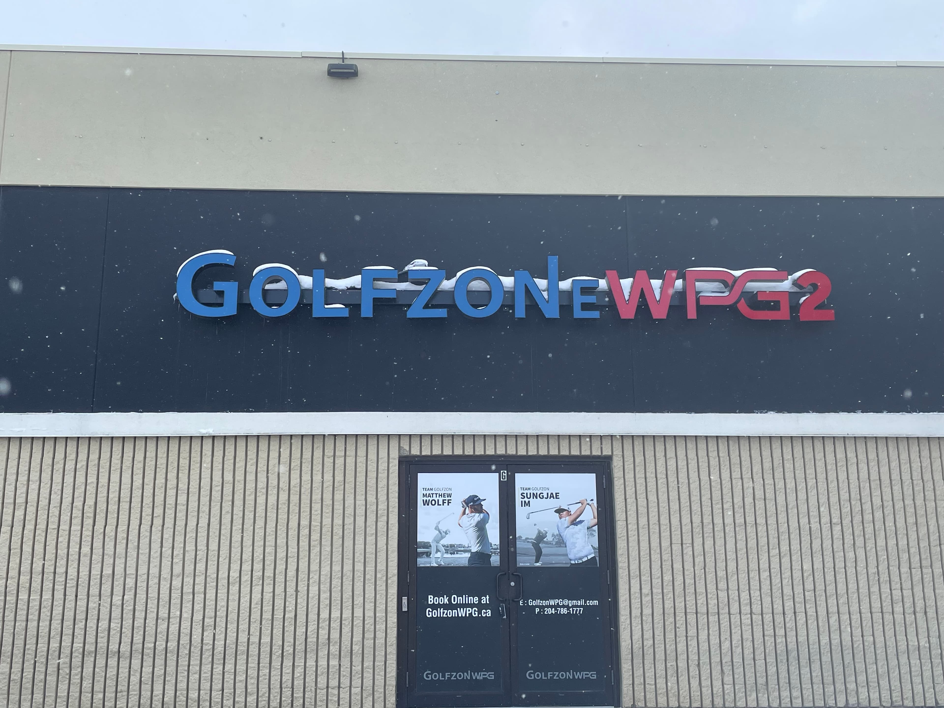 Pinseekers Golf Lounge Winnipeg - Image 4