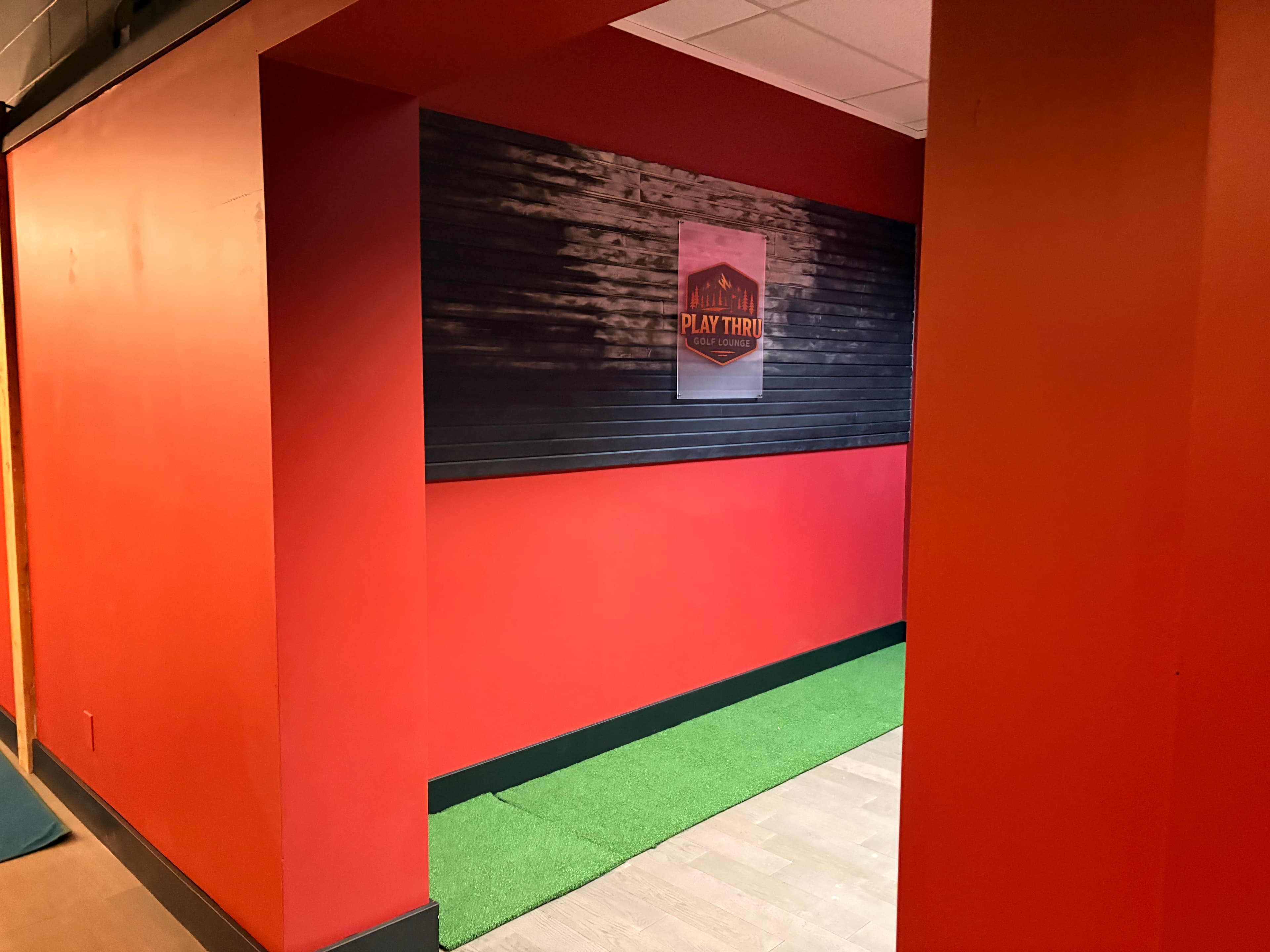 Play Thru Golf Lounge - Image 10