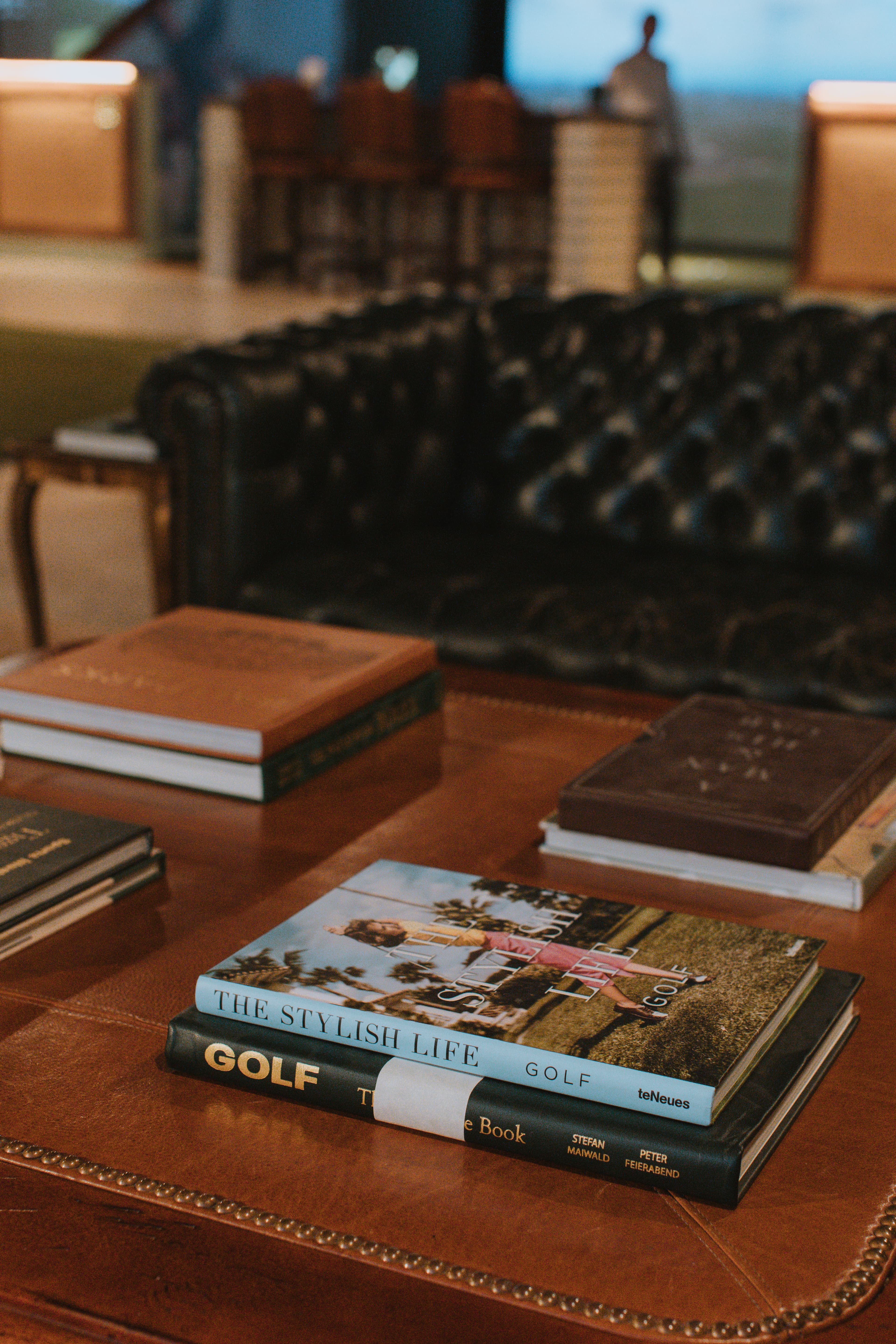 Coach Club - Image 2