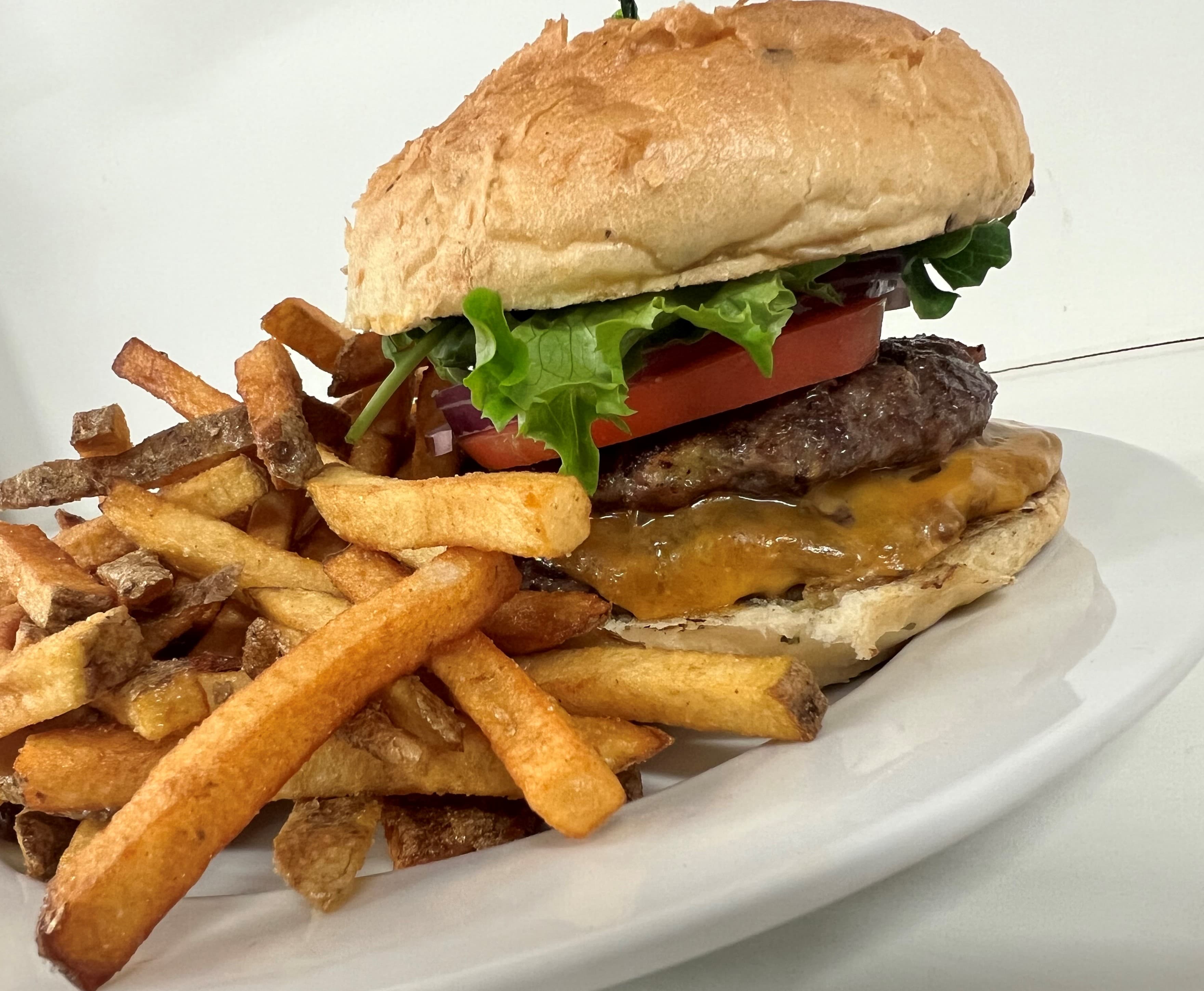 Bunkers Indoor Golf - Beaverdale - Image 6