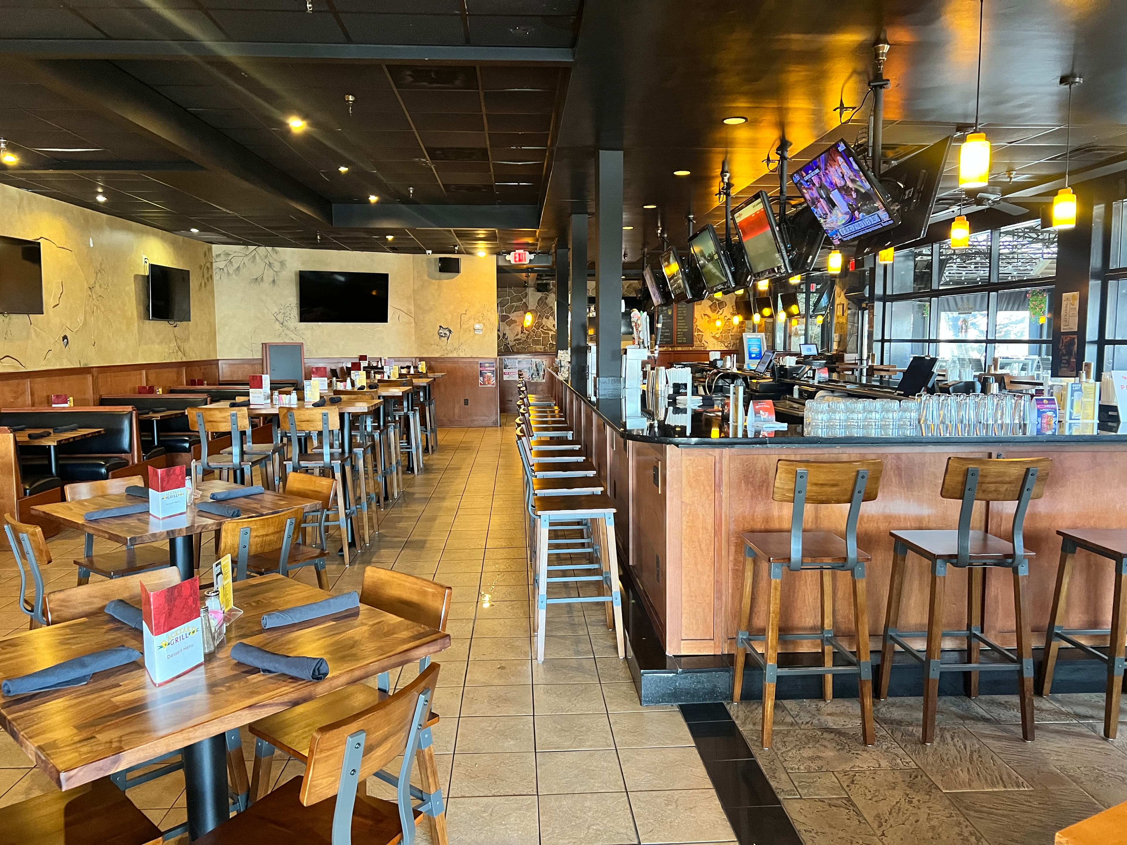 Backyard Grill - Image 6