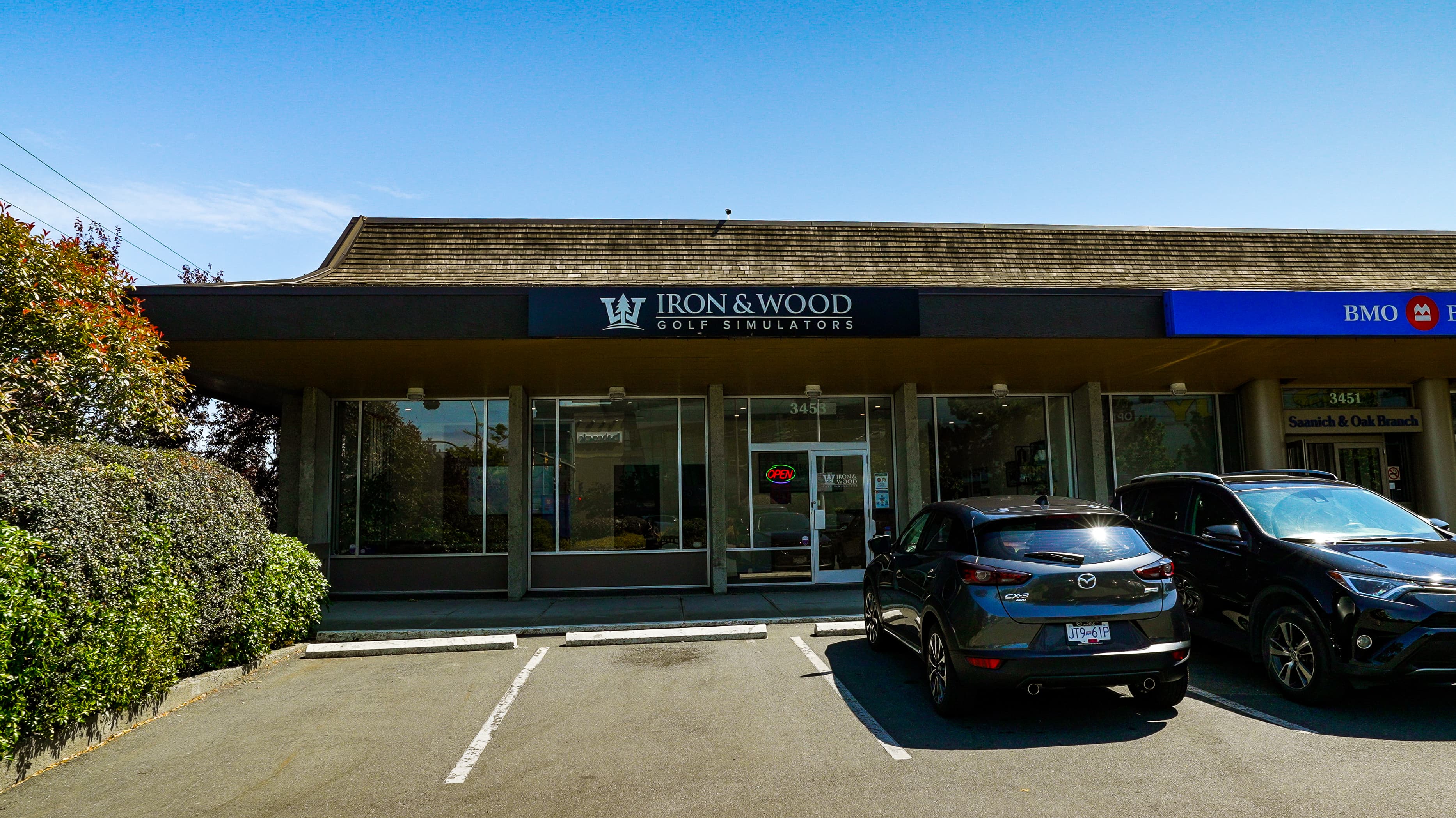 Iron & Wood Golf Simulators - Image 2