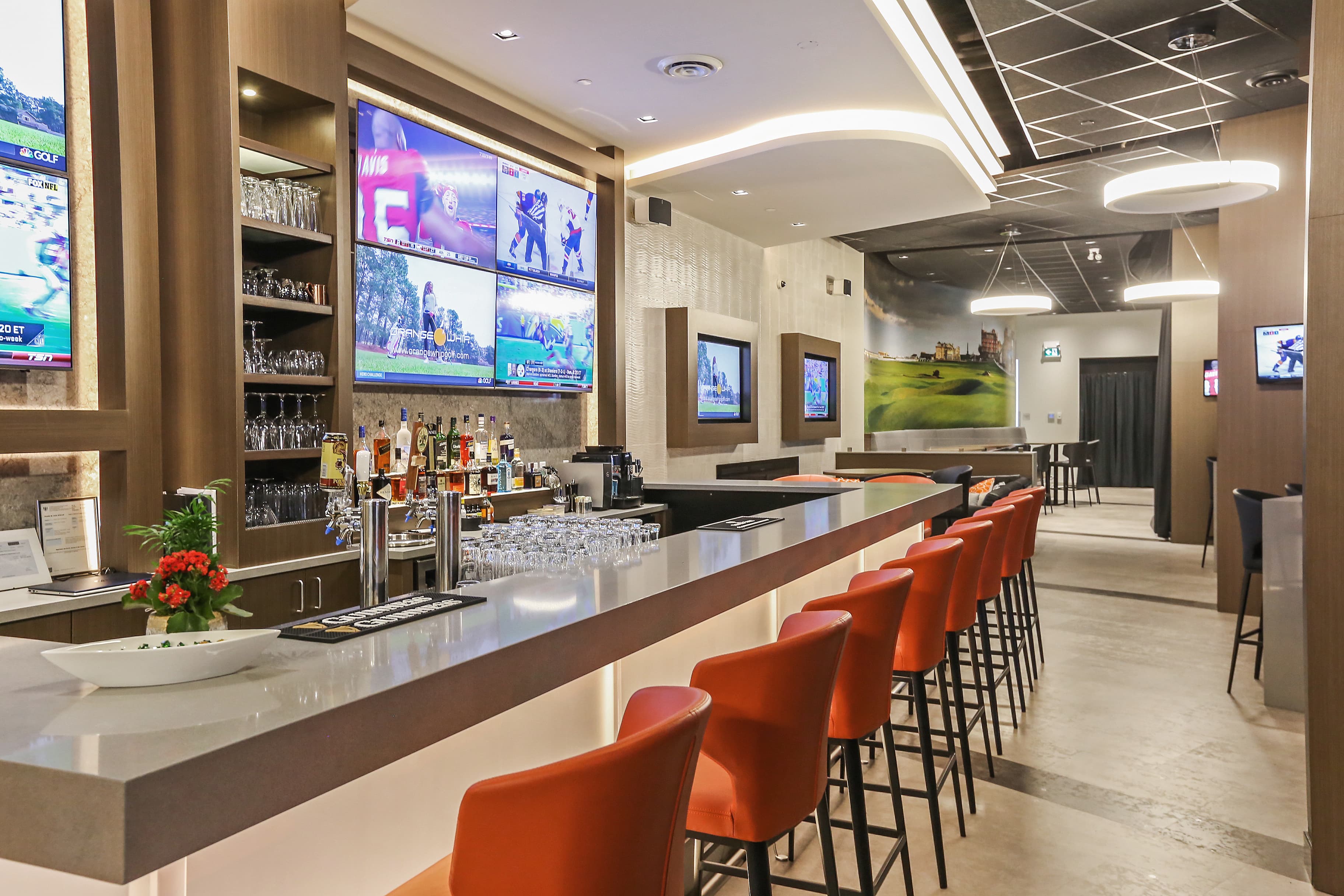 Swing Golf Lounge - Image 3