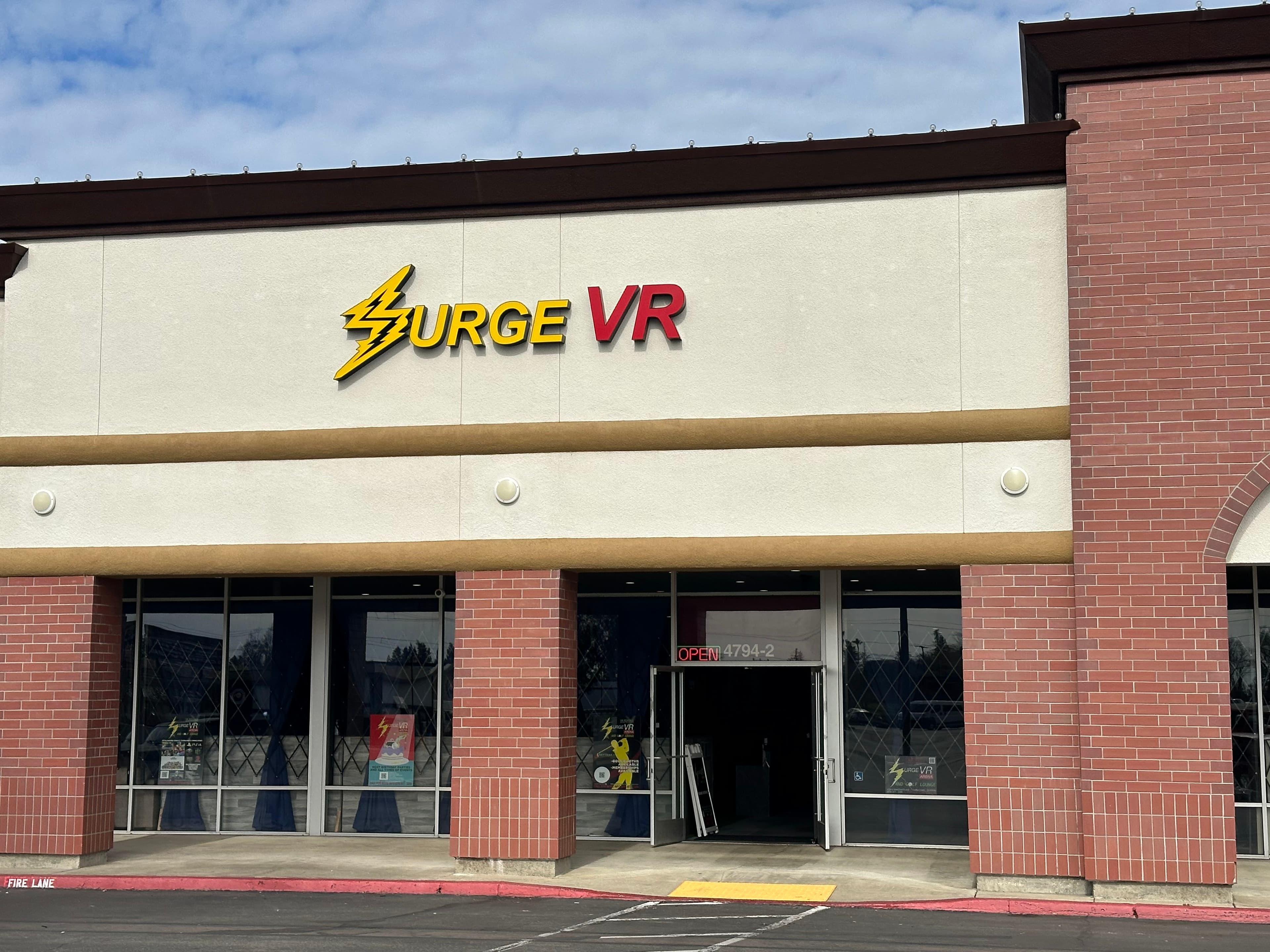SurgeVR Arena & Golf Lounge - Image 5