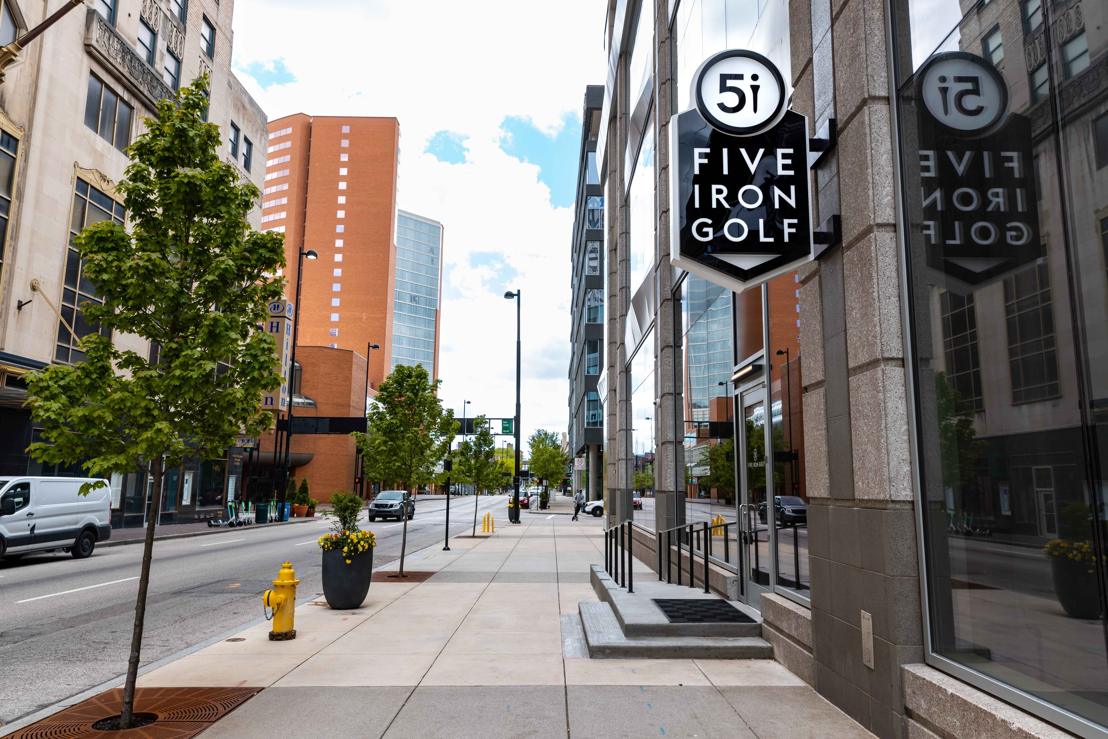 Five Iron Golf - Image 1