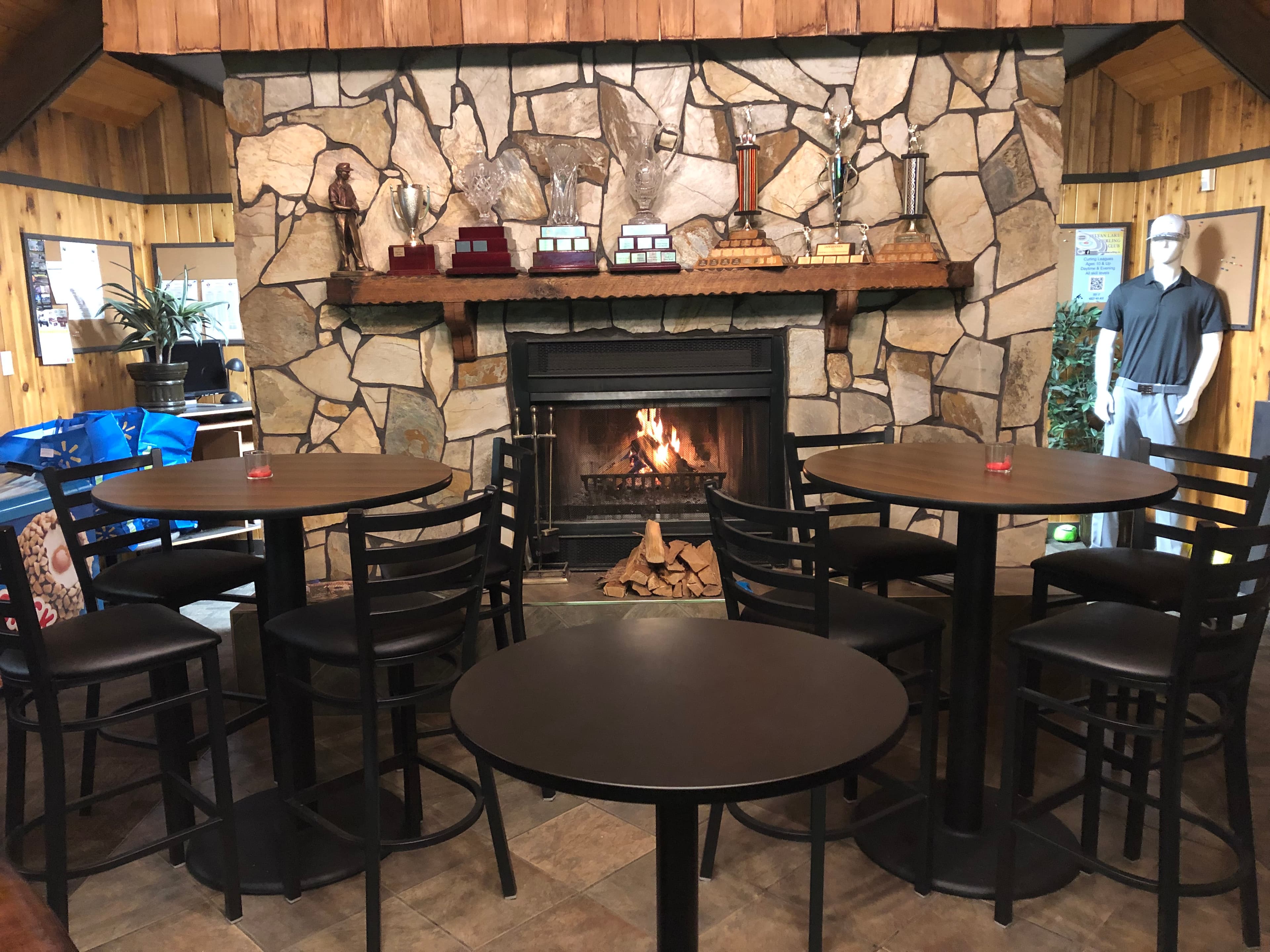 Bogey's Indoor Golf - Image 7