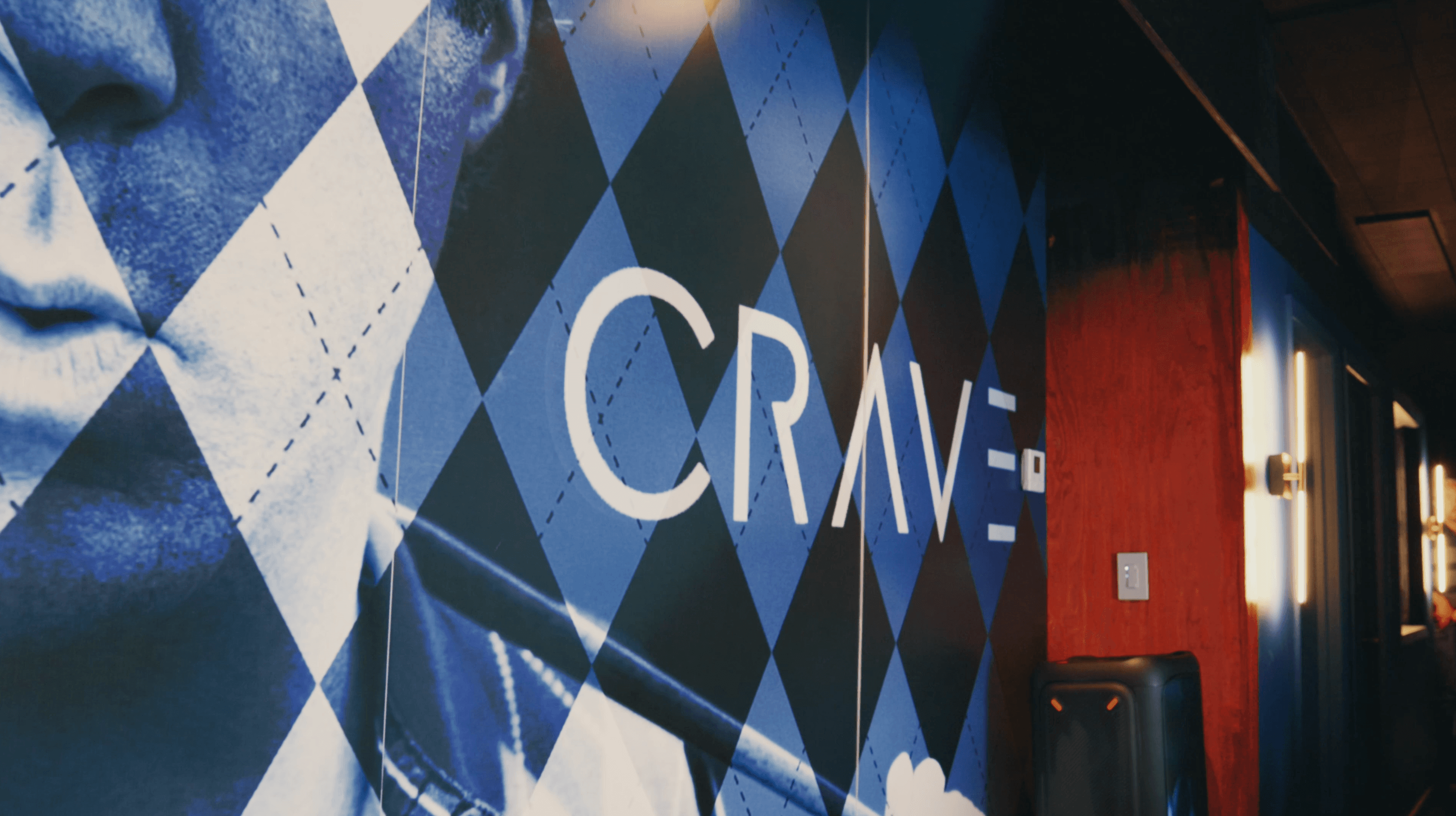 CRAVE Golf Lounge - Image 1