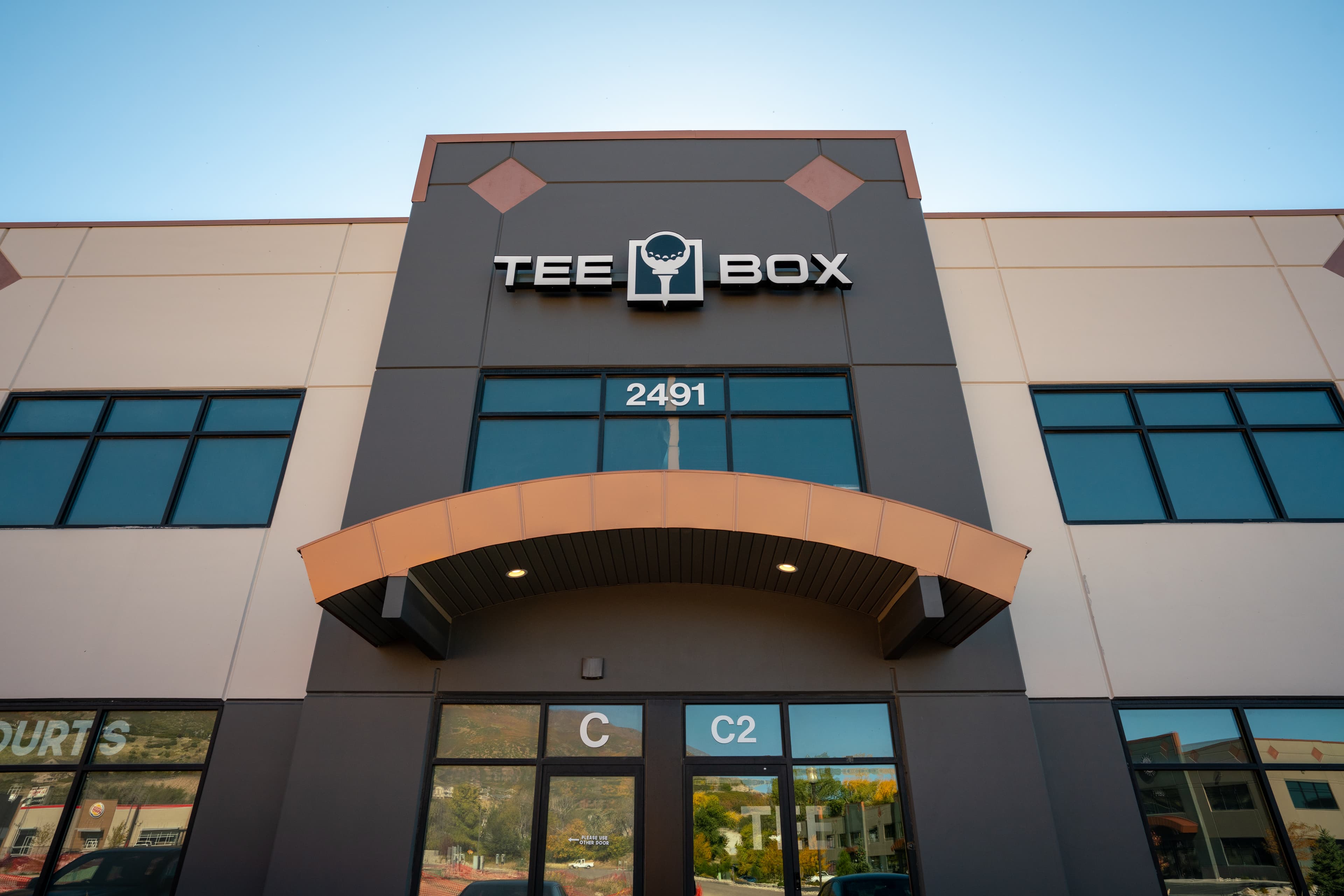 Tee Box Uintah - Image 5