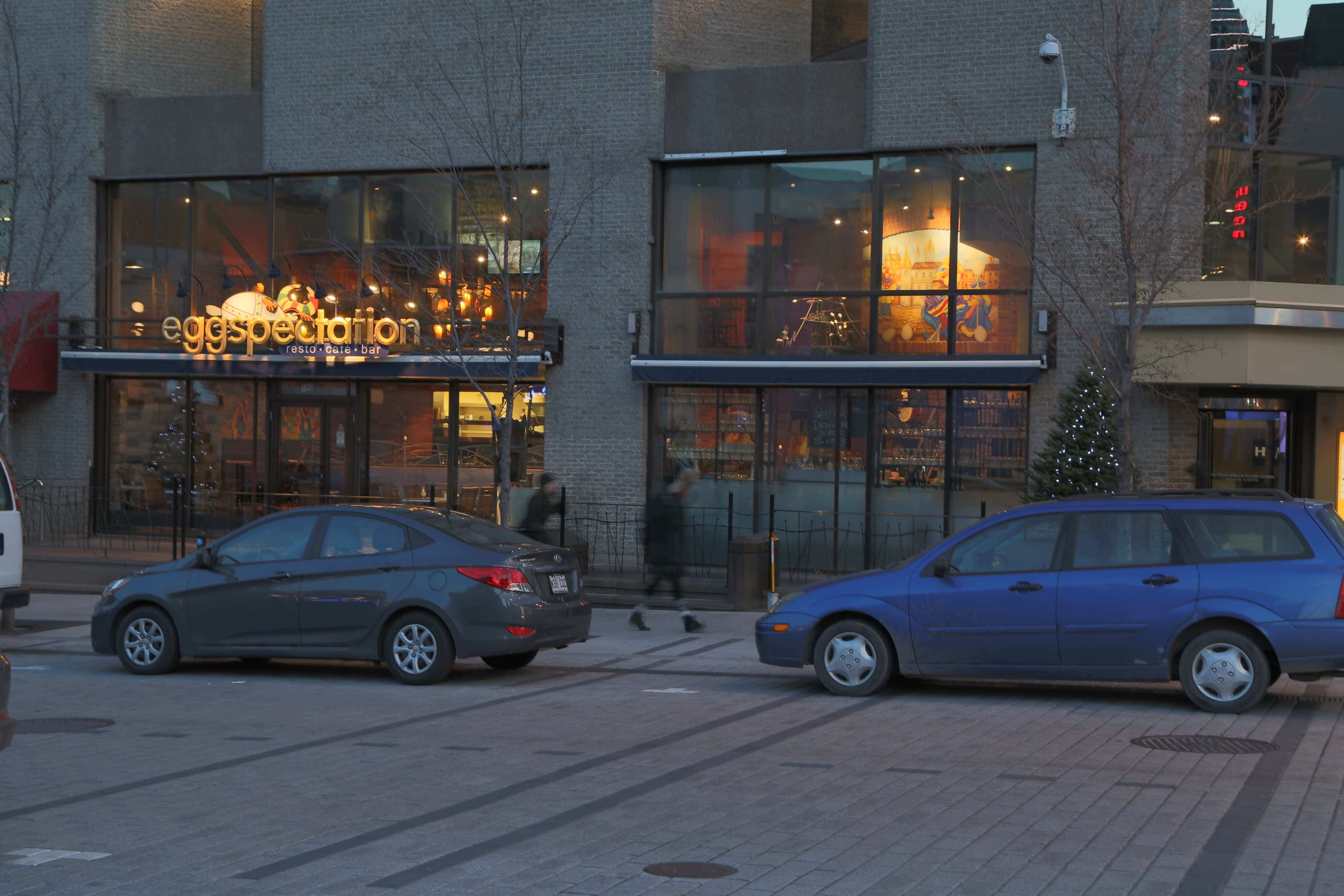 Eggspectation - Complexe Desjardins - Image 1