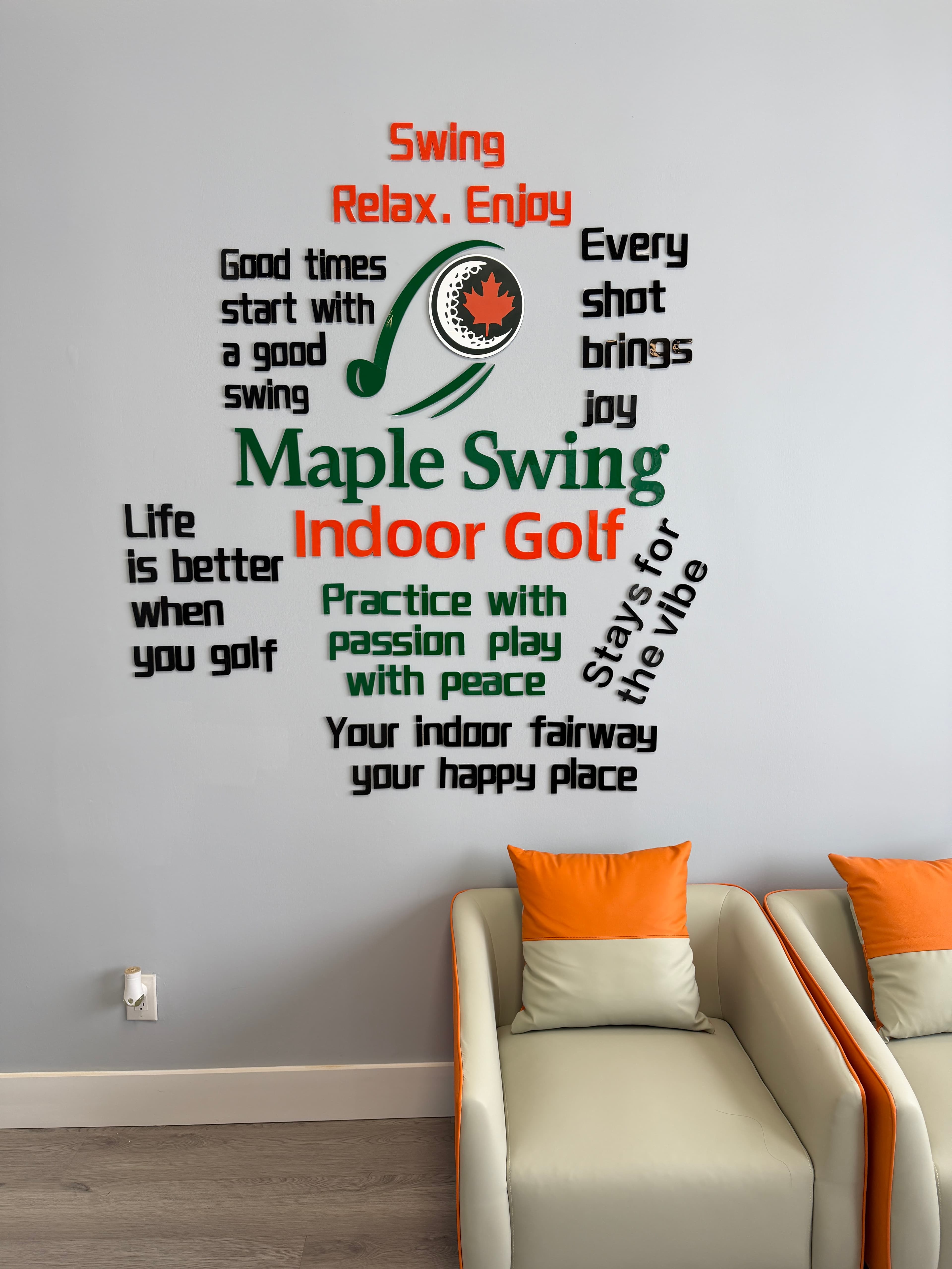MapleSwing Indoor Golf - Image 1